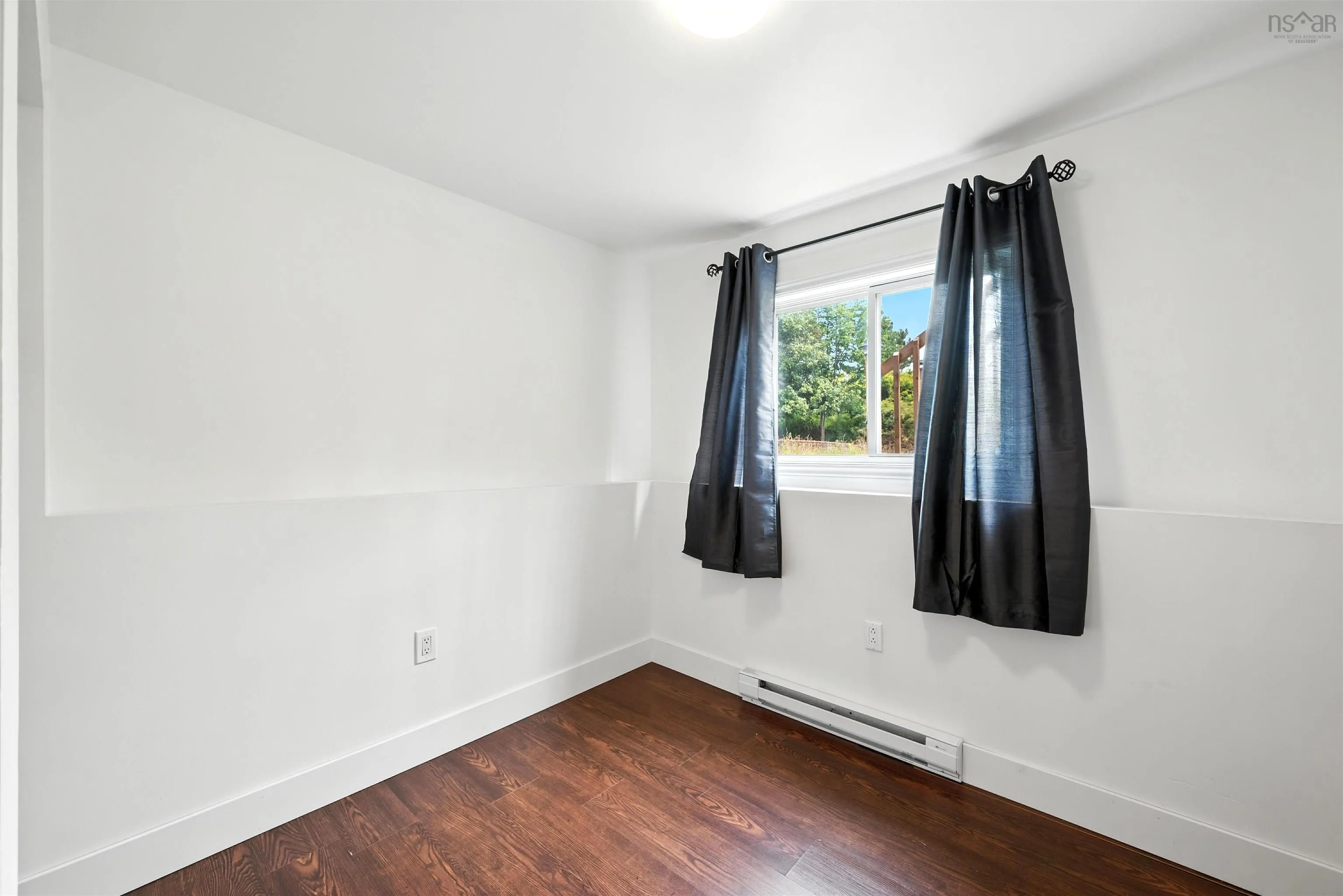484 Renfrew Street, Dartmouth, NS B2Y 2M5, 3 Bedrooms Bedrooms, ,2 BathroomsBathrooms,Residential,For Sale,Renfrew,202519931