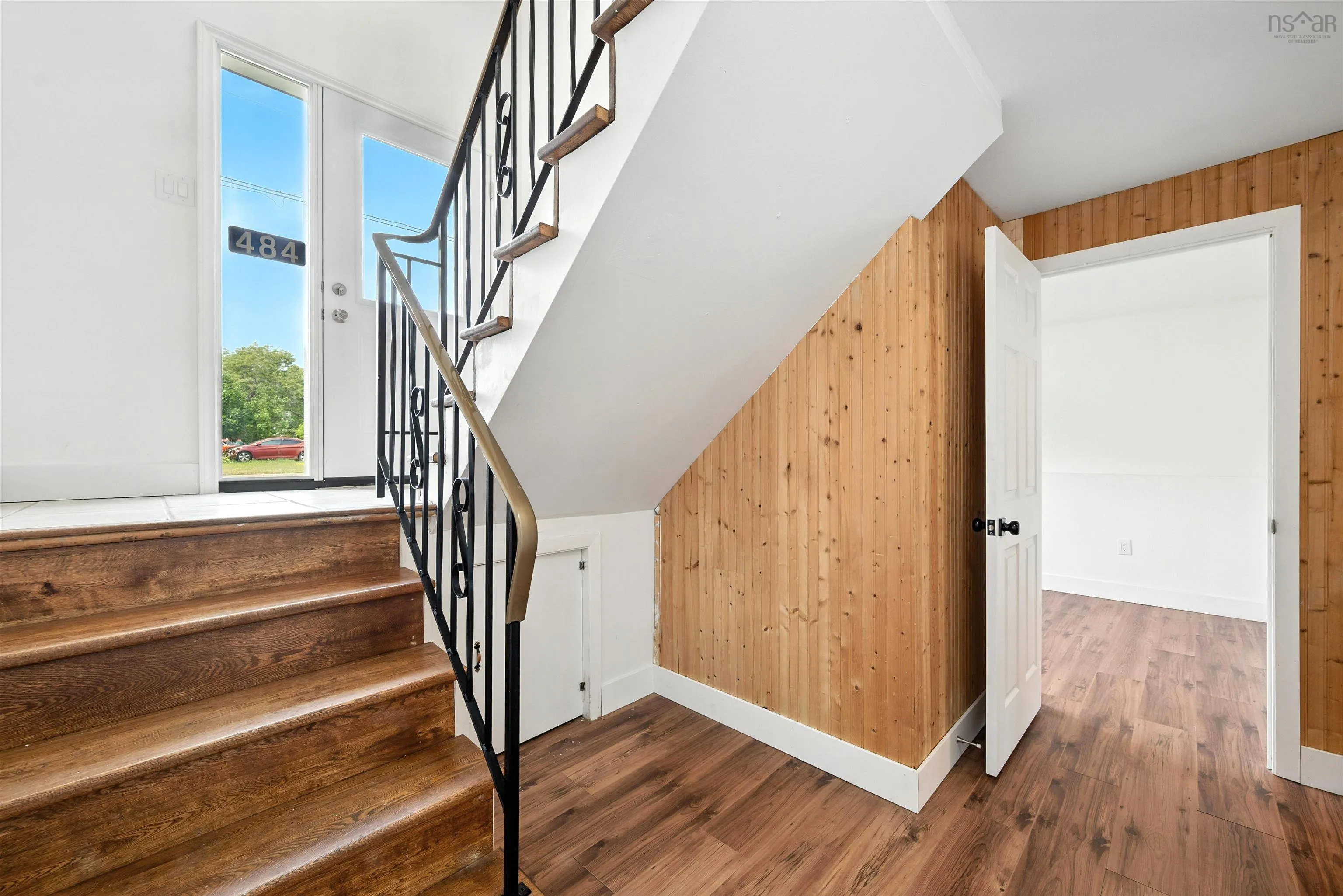 484 Renfrew Street, Dartmouth, NS B2Y 2M5, 3 Bedrooms Bedrooms, ,2 BathroomsBathrooms,Residential,For Sale,Renfrew,202519931
