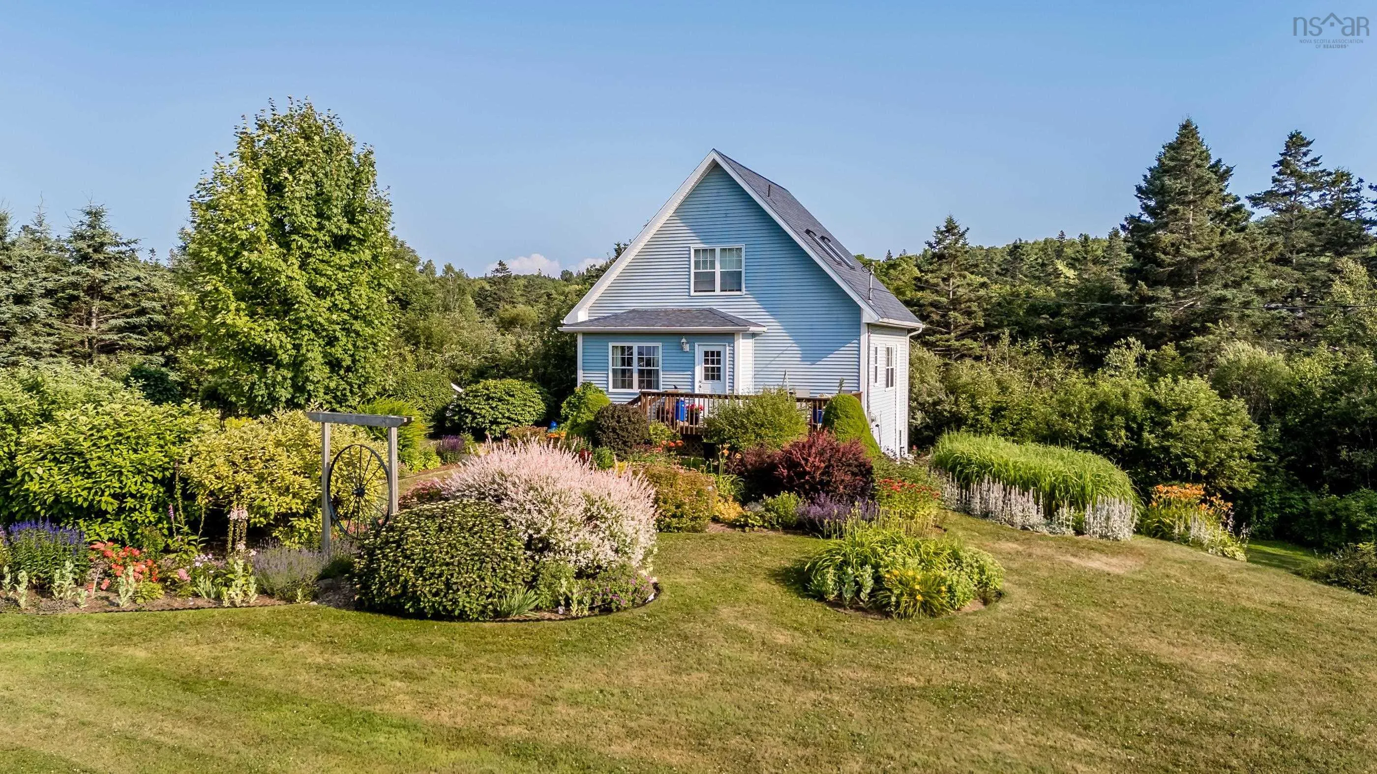 40 Wall Street, Canada Creek, NS B0P 1V0, 3 Bedrooms Bedrooms, ,2 BathroomsBathrooms,Residential,For Sale,Wall,202517936