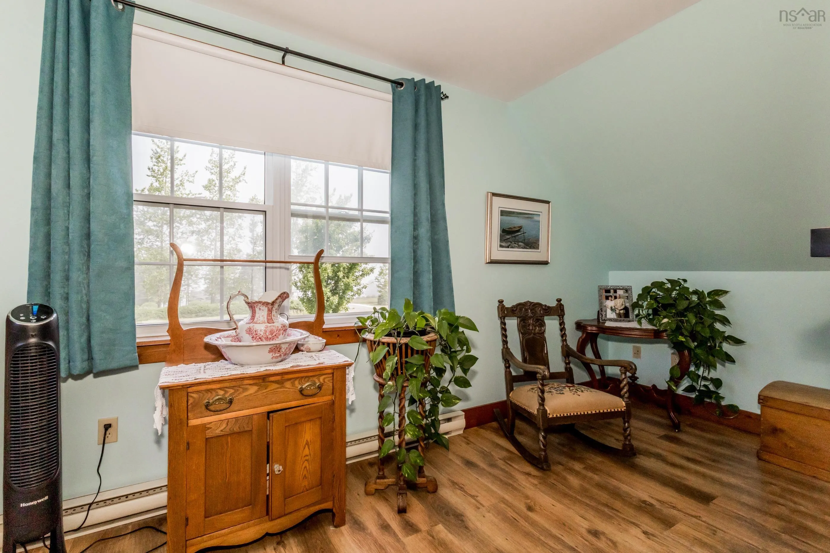 40 Wall Street, Canada Creek, NS B0P 1V0, 3 Bedrooms Bedrooms, ,2 BathroomsBathrooms,Residential,For Sale,Wall,202517936
