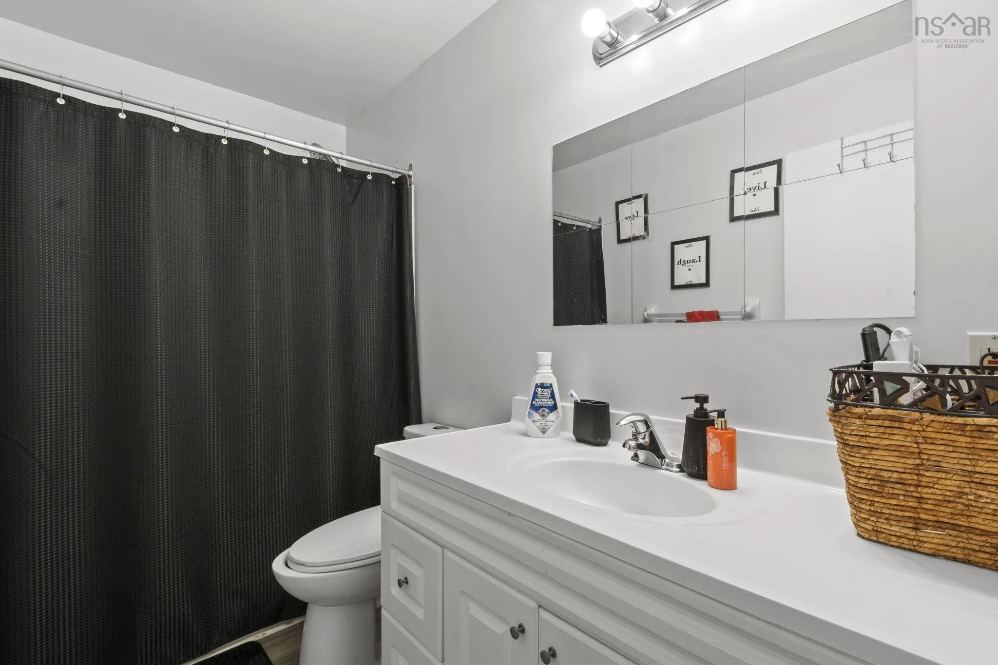 9 Harbourview Inn Loop, Salmon River Bridge, NS B0J 1P0, 4 Bedrooms Bedrooms, ,Residential Income,For Sale,Harbourview Inn Loop,202521256