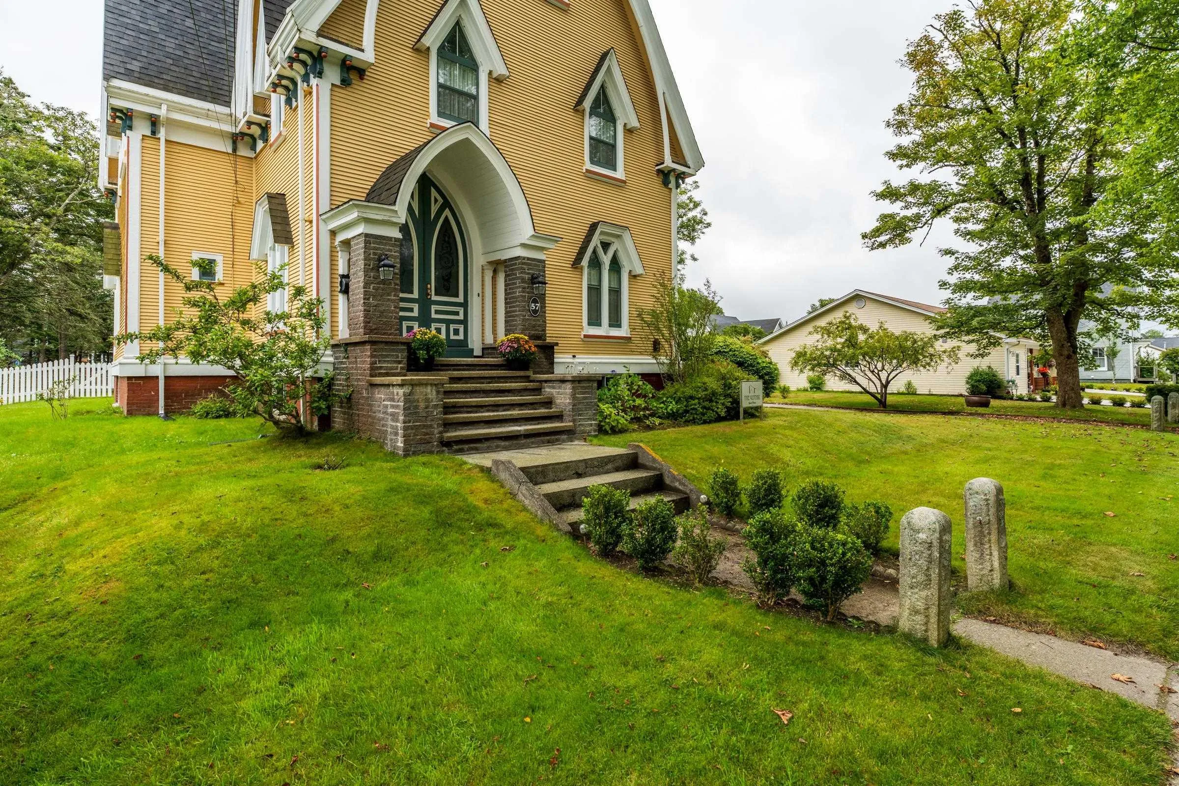 57 William Street, Yarmouth, NS B5A 1Y4, 5 Bedrooms Bedrooms, ,3 BathroomsBathrooms,Residential,For Sale,William,202522237