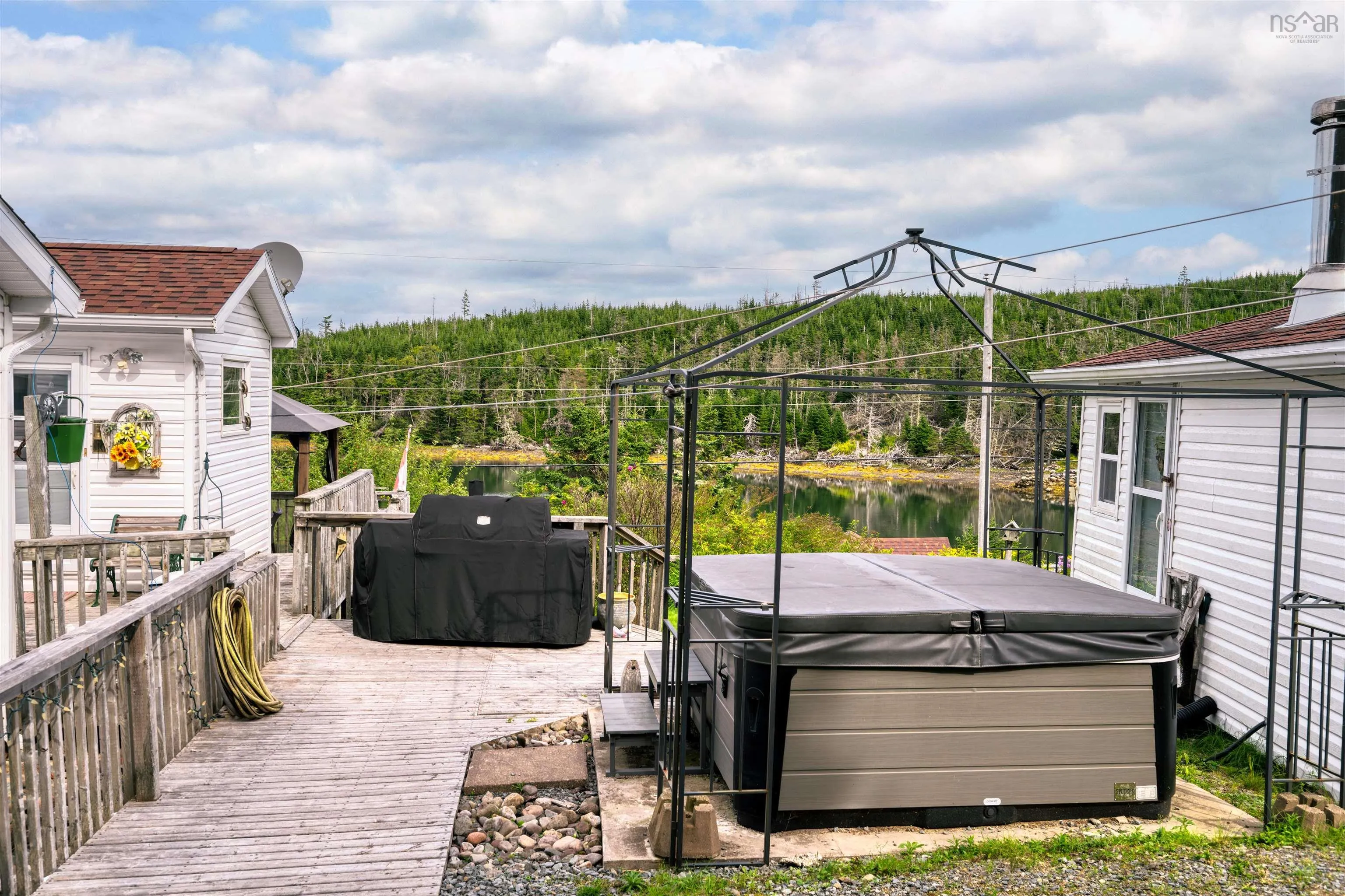 466 Beaver Harbour Road, Port Dufferin, NS B0J 2R0, 2 Bedrooms Bedrooms, ,2 BathroomsBathrooms,Residential,For Sale,Beaver Harbour,202523600