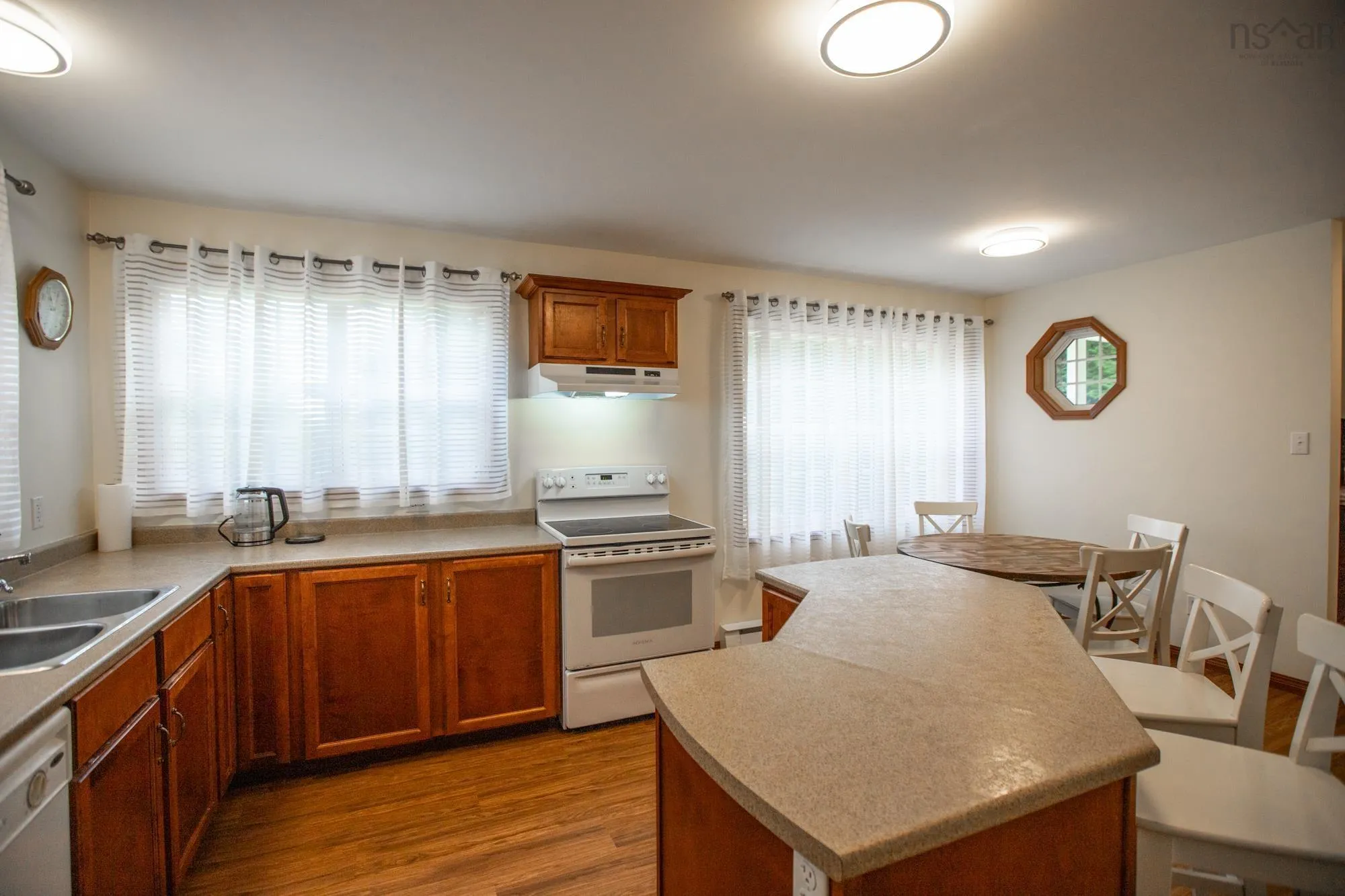 160 Silver Leaf Drive, Kinsac, NS B4G 1G5, 3 Bedrooms Bedrooms, ,2 BathroomsBathrooms,Residential,For Sale,Silver Leaf Drive, Kinsac, Ns,202522114