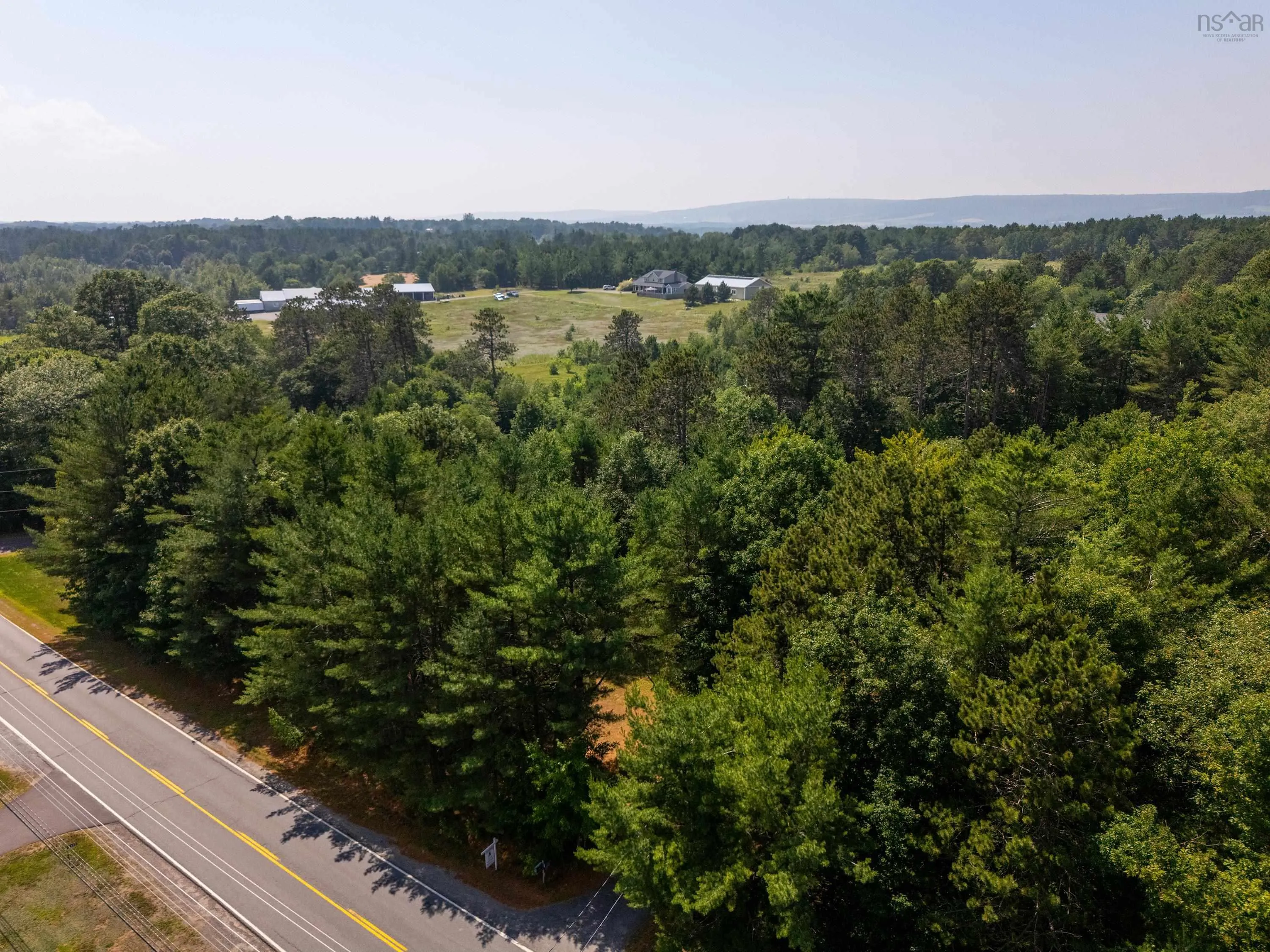 1333 Highway 1, East Kingston, NS B0P 1R0, 4 Bedrooms Bedrooms, ,3 BathroomsBathrooms,Residential,For Sale,Highway 1,202517342