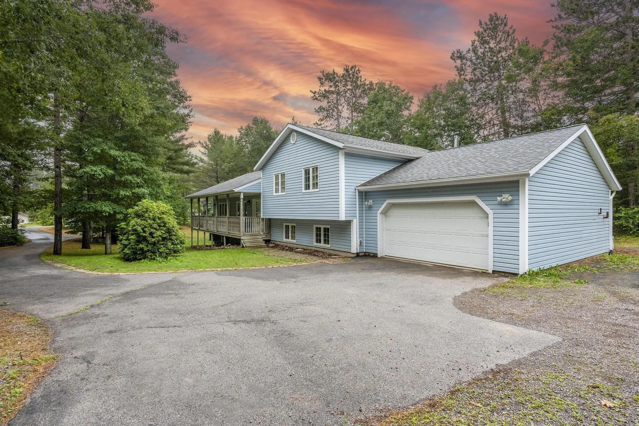 1333 Highway 1, East Kingston, NS B0P 1R0, 4 Bedrooms Bedrooms, ,3 BathroomsBathrooms,Residential,For Sale,Highway 1,202517342