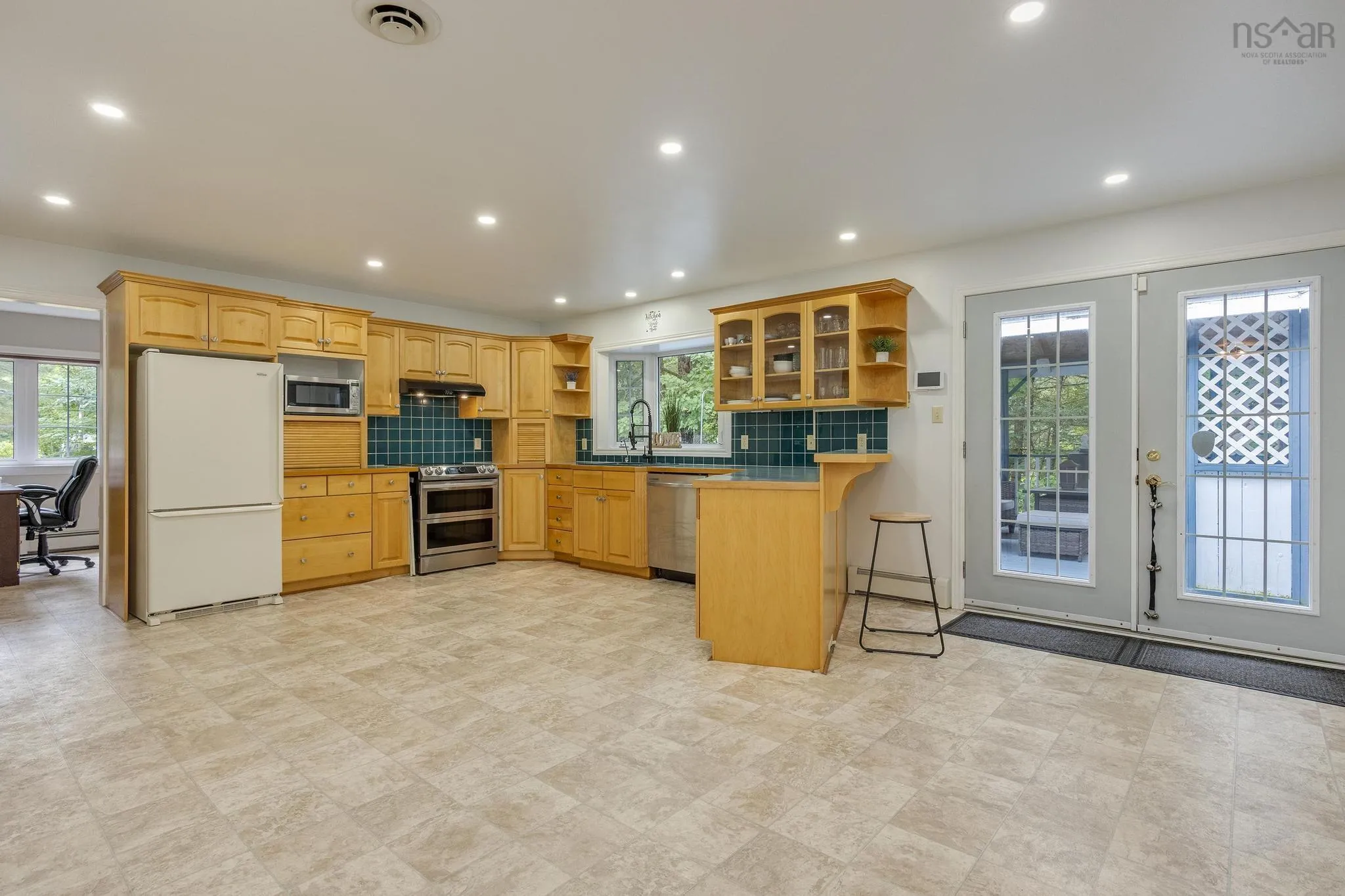 1333 Highway 1, East Kingston, NS B0P 1R0, 4 Bedrooms Bedrooms, ,3 BathroomsBathrooms,Residential,For Sale,Highway 1,202517342