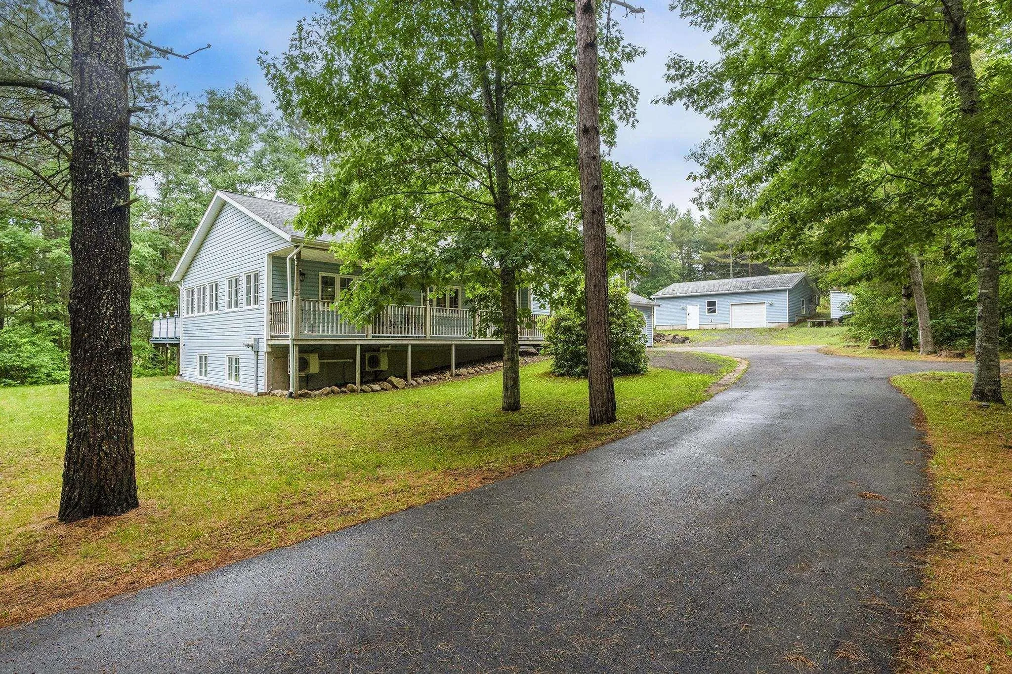 1333 Highway 1, East Kingston, NS B0P 1R0, 4 Bedrooms Bedrooms, ,3 BathroomsBathrooms,Residential,For Sale,Highway 1,202517342