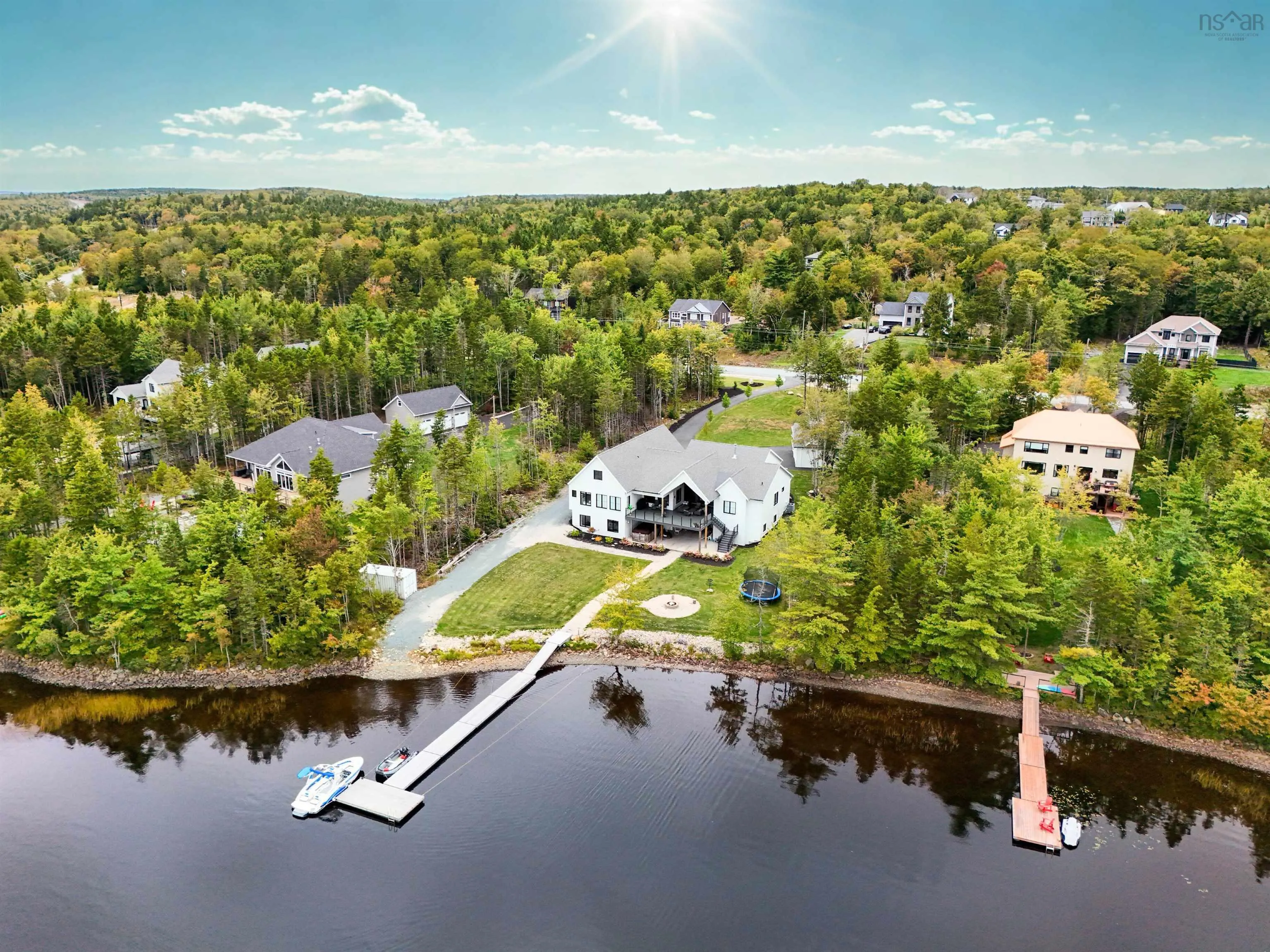 480 Mccabe Lake Drive, Middle Sackville Ns B4e 0n6, 5 Bedrooms Bedrooms, ,4 BathroomsBathrooms,Residential,For Sale,Mccabe Lake,202503035
