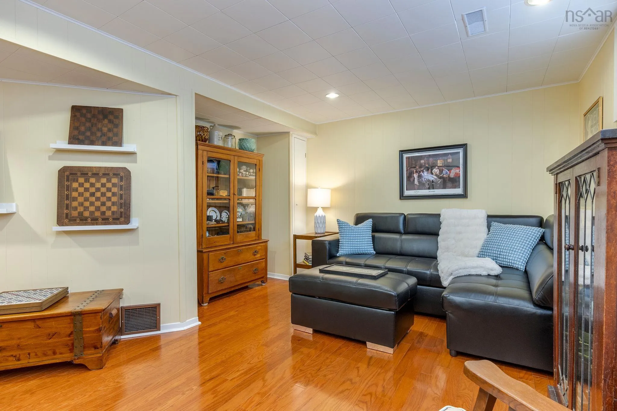 10 Palisade Place, Halifax, NS B3M 2Y8, 2 Bedrooms Bedrooms, ,2 BathroomsBathrooms,Residential,For Sale,Palisade,202524623