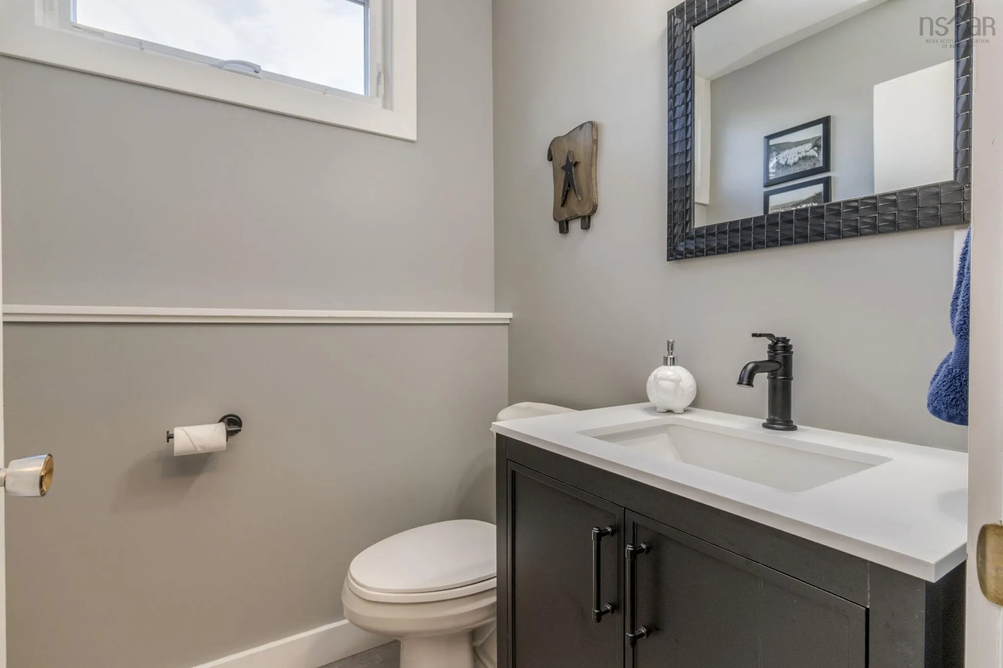 10 Palisade Place, Halifax, NS B3M 2Y8, 2 Bedrooms Bedrooms, ,2 BathroomsBathrooms,Residential,For Sale,Palisade,202524623