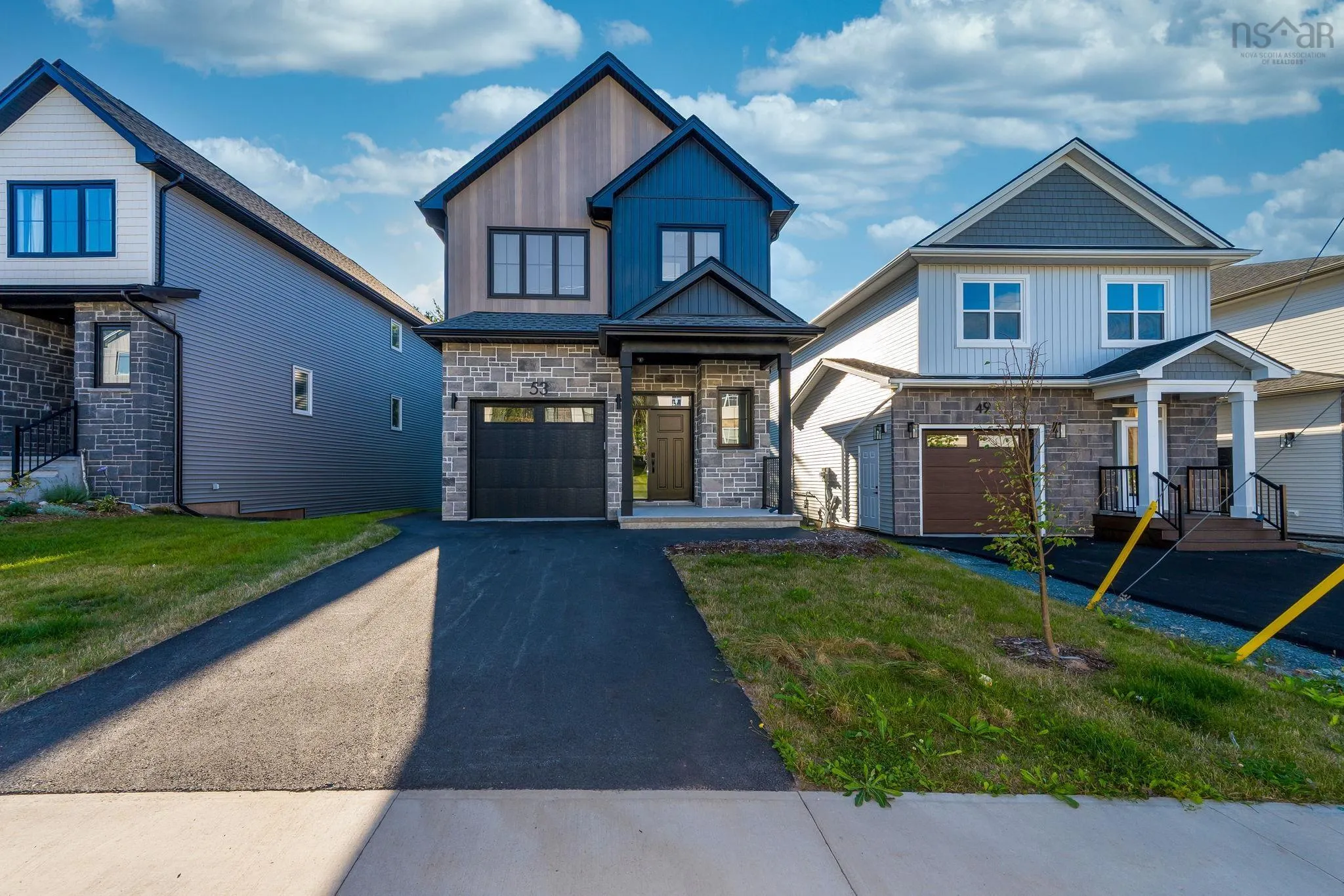 53 Pearlgarden Close, Dartmouth, NS B2X 2G1, 3 Bedrooms Bedrooms, ,3 BathroomsBathrooms,Residential,For Sale,Pearlgarden,202523864