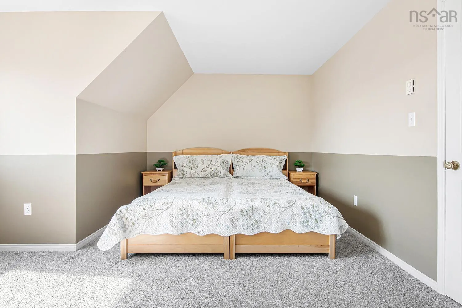 37 Oakvale Court, Timberlea, NS B3T 1K7, 5 Bedrooms Bedrooms, ,3 BathroomsBathrooms,Residential,For Sale,Oakvale,202513445
