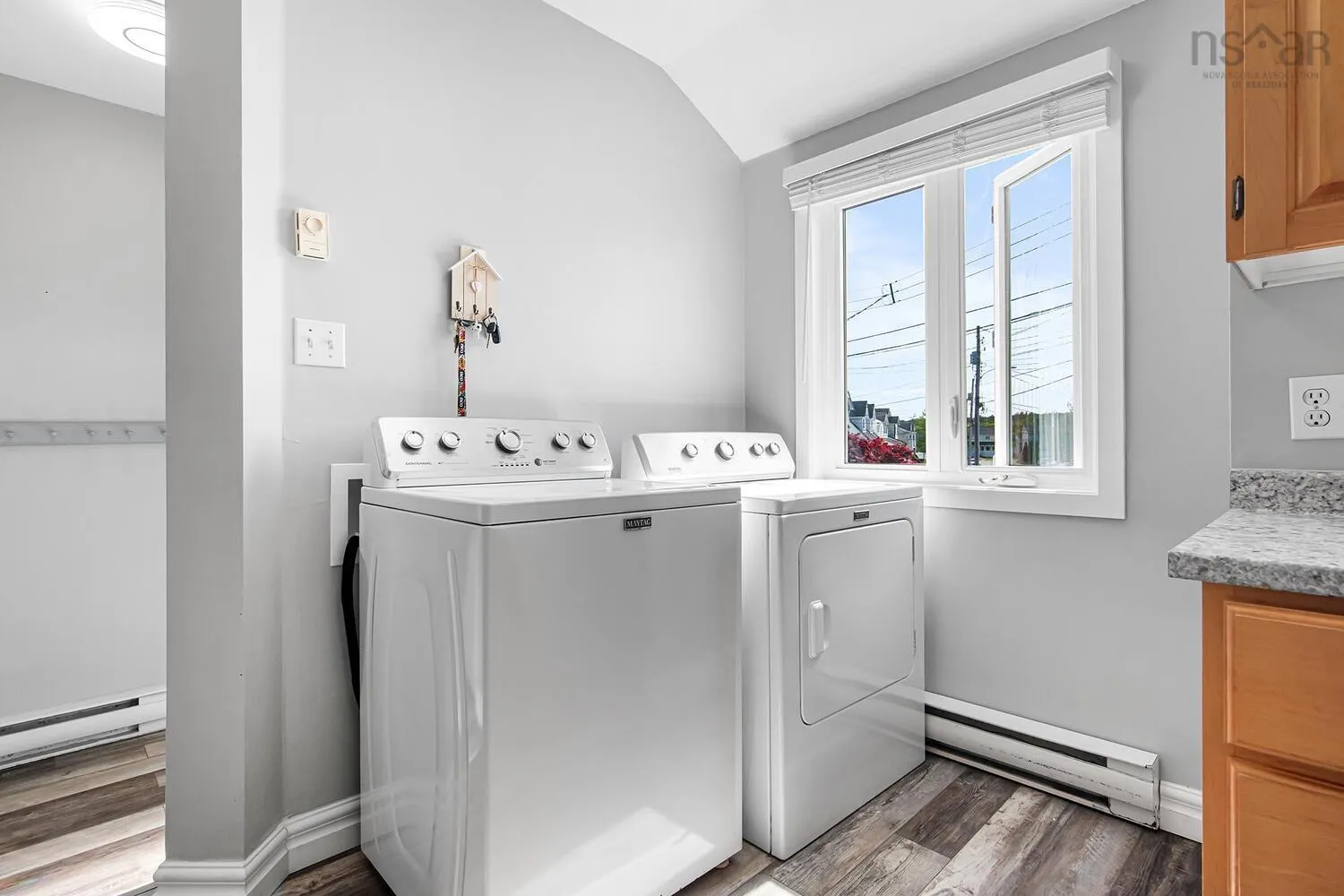 37 Oakvale Court, Timberlea, NS B3T 1K7, 5 Bedrooms Bedrooms, ,3 BathroomsBathrooms,Residential,For Sale,Oakvale,202513445