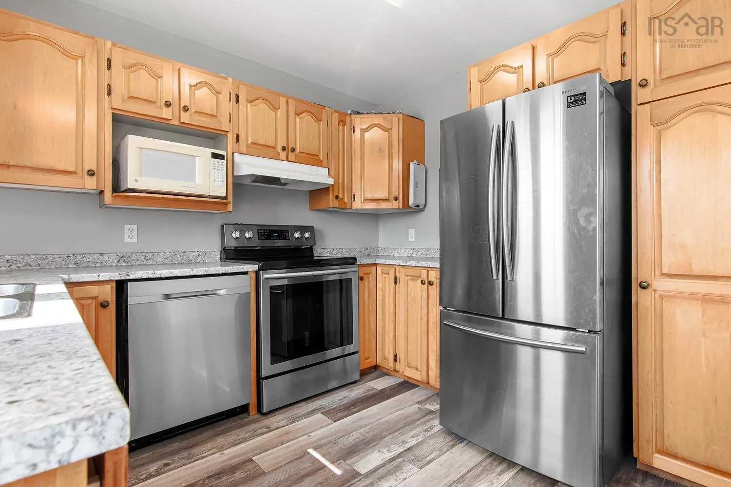 37 Oakvale Court, Timberlea, NS B3T 1K7, 5 Bedrooms Bedrooms, ,3 BathroomsBathrooms,Residential,For Sale,Oakvale,202513445