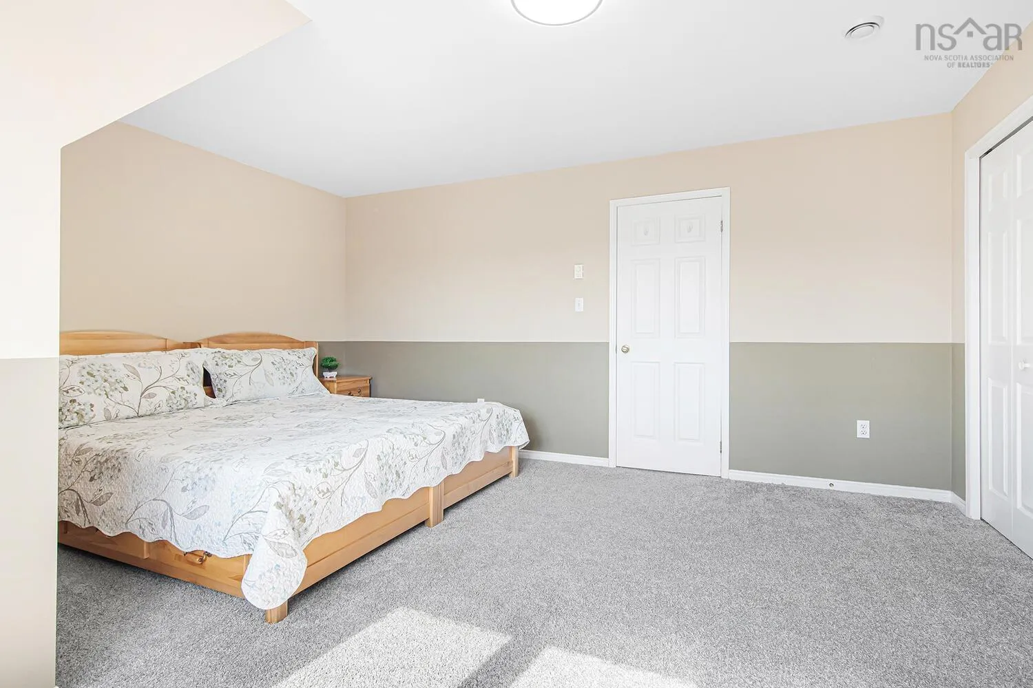 37 Oakvale Court, Timberlea, NS B3T 1K7, 5 Bedrooms Bedrooms, ,3 BathroomsBathrooms,Residential,For Sale,Oakvale,202513445