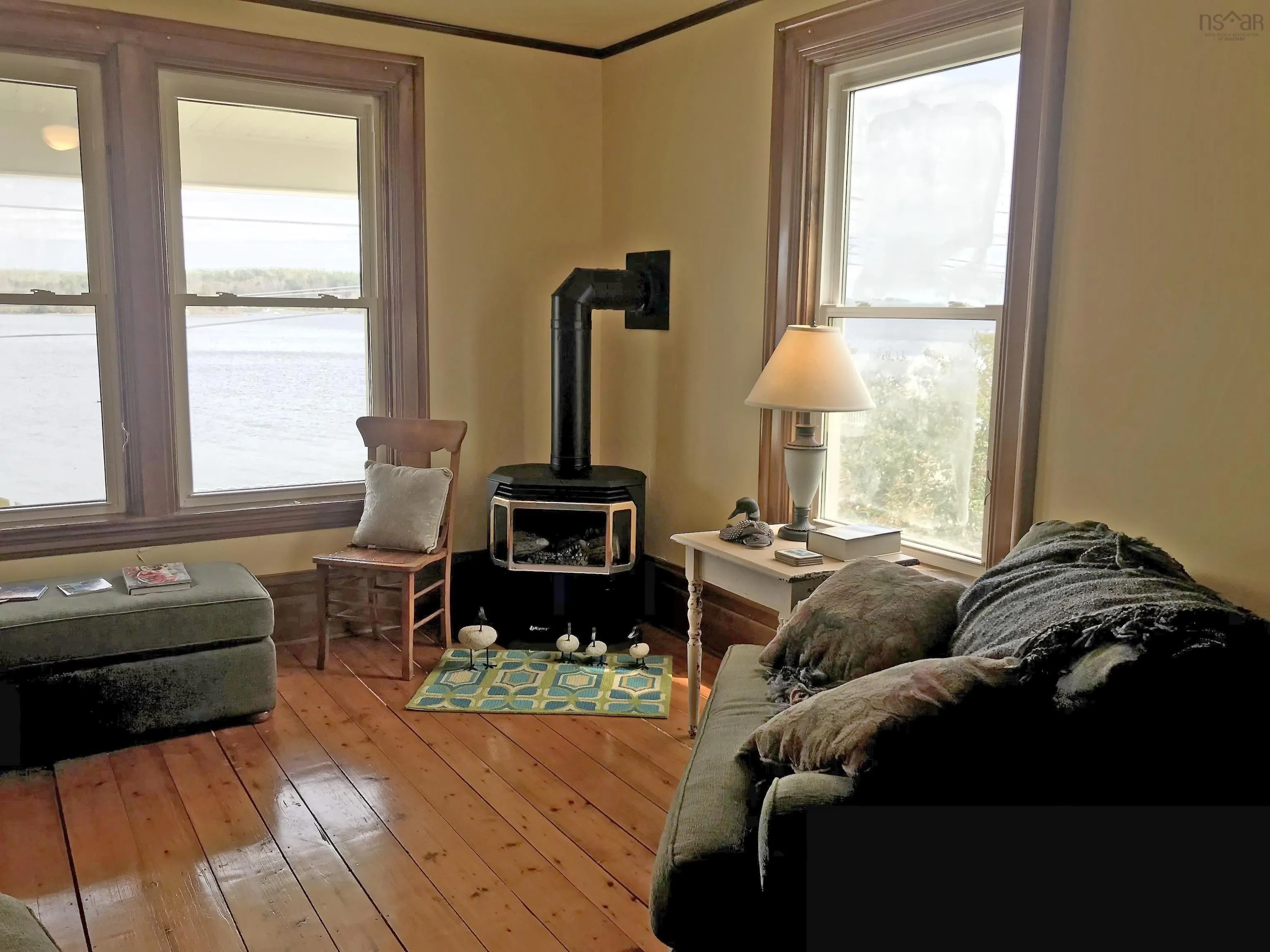 997 Main Street, Mahone Bay Ns B0j 2e0, 3 Bedrooms Bedrooms, ,2 BathroomsBathrooms,Residential,For Sale,Main,202503487