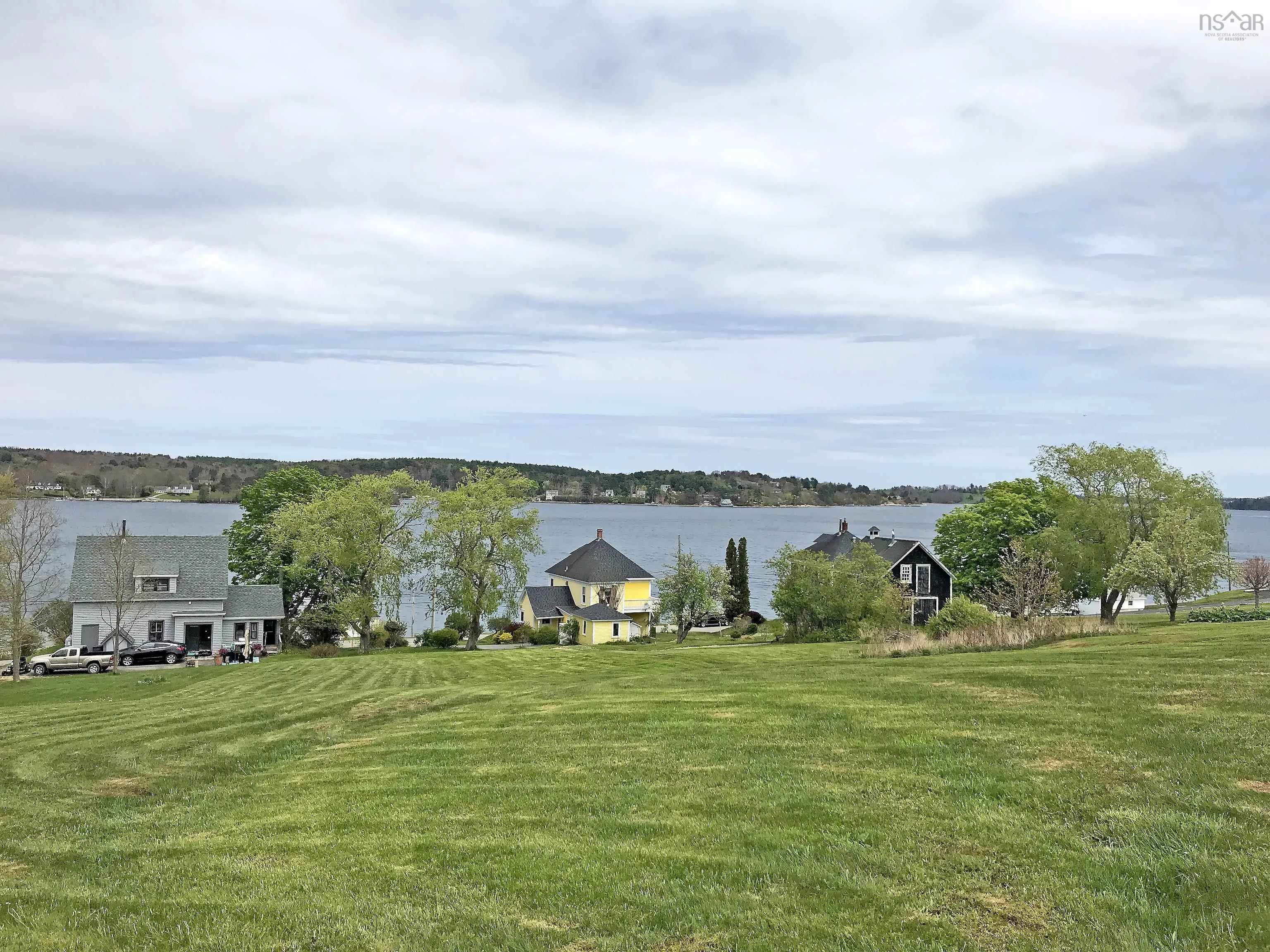 997 Main Street, Mahone Bay Ns B0j 2e0, 3 Bedrooms Bedrooms, ,2 BathroomsBathrooms,Residential,For Sale,Main,202503487