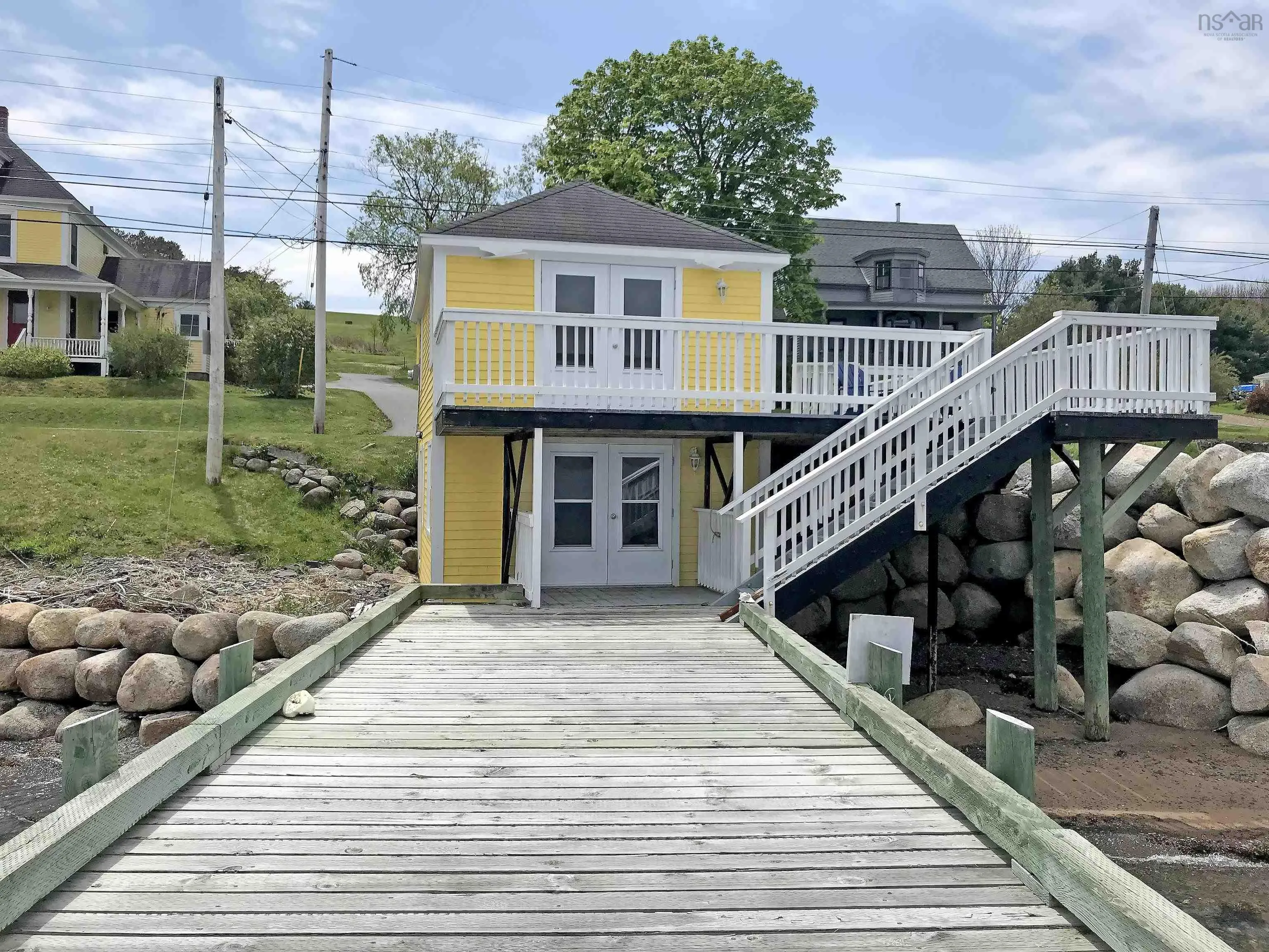 997 Main Street, Mahone Bay Ns B0j 2e0, 3 Bedrooms Bedrooms, ,2 BathroomsBathrooms,Residential,For Sale,Main,202503487