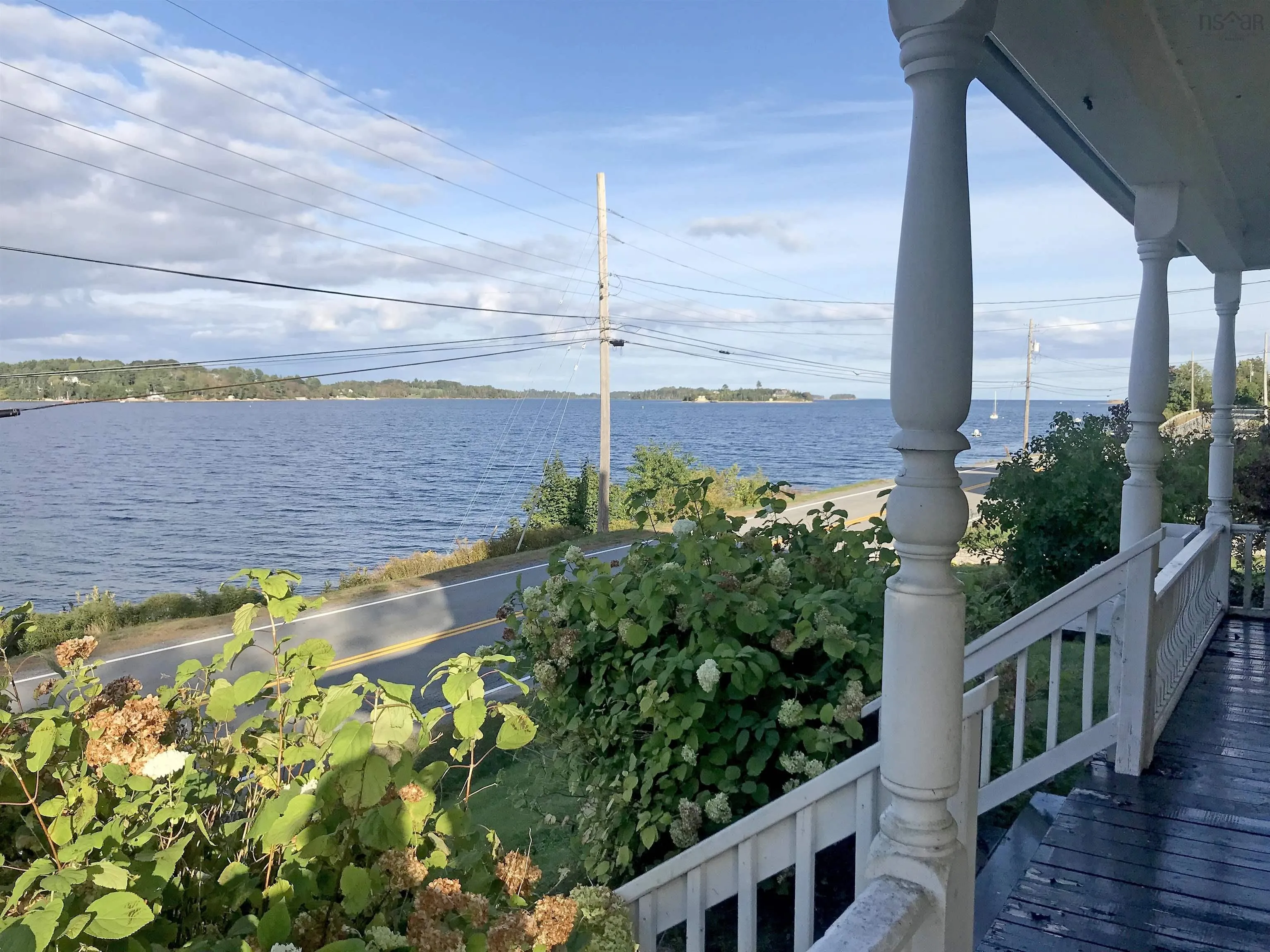 997 Main Street, Mahone Bay Ns B0j 2e0, 3 Bedrooms Bedrooms, ,2 BathroomsBathrooms,Residential,For Sale,Main,202503487