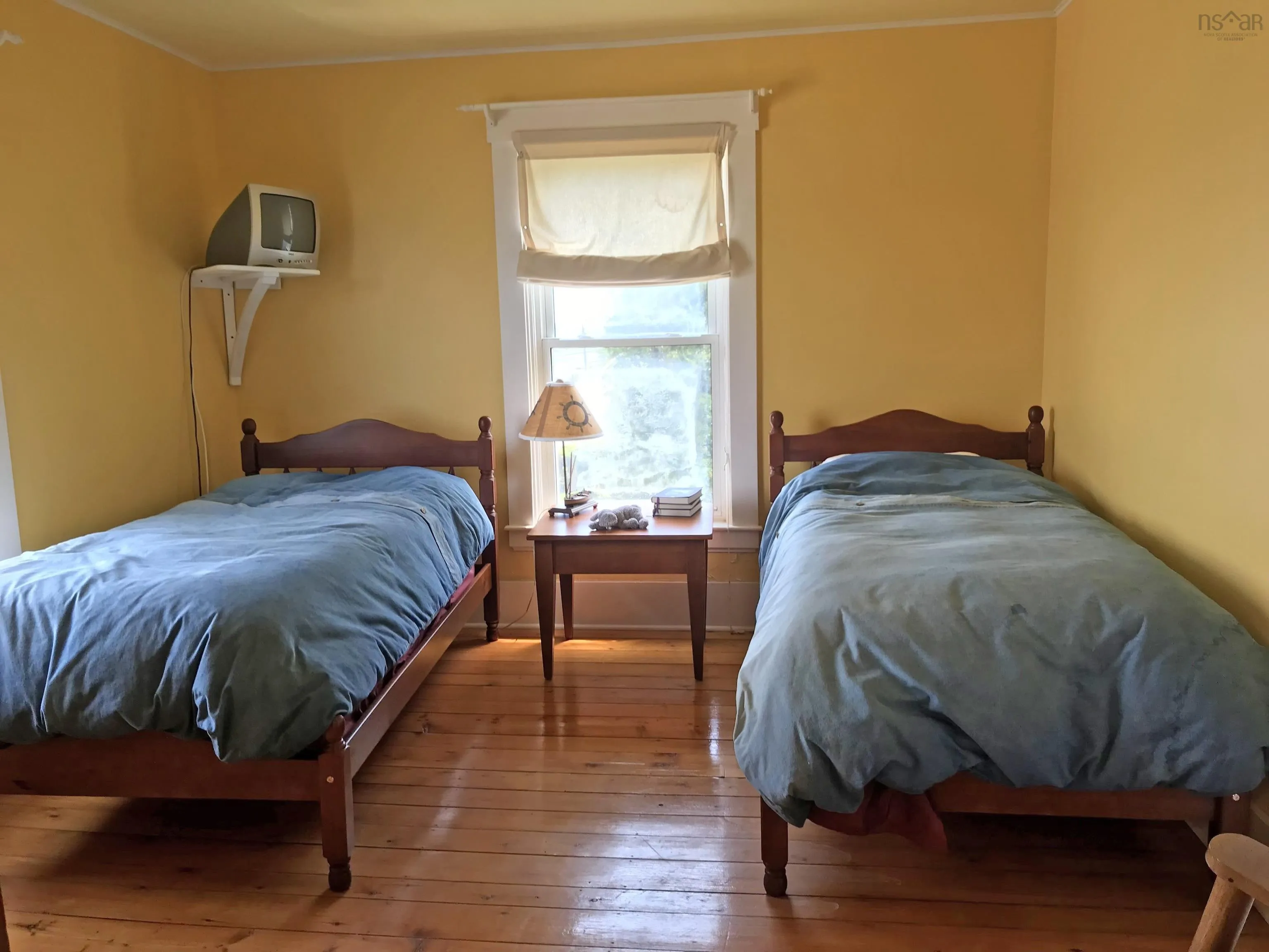997 Main Street, Mahone Bay Ns B0j 2e0, 3 Bedrooms Bedrooms, ,2 BathroomsBathrooms,Residential,For Sale,Main,202503487