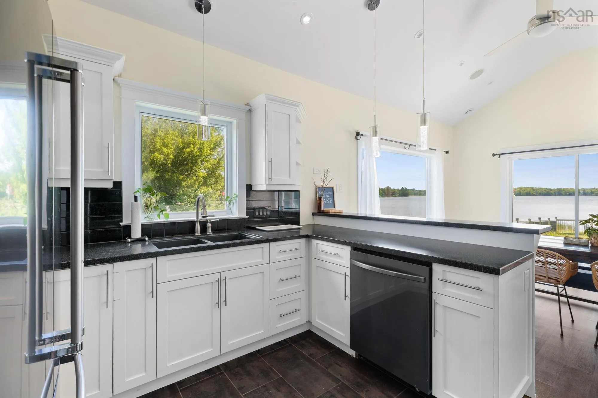 3 Pentz Lake Drive, Mount Uniacke, NS B0N 1Z0, 3 Bedrooms Bedrooms, ,3 BathroomsBathrooms,Residential,For Sale,Pentz Lake,202519028