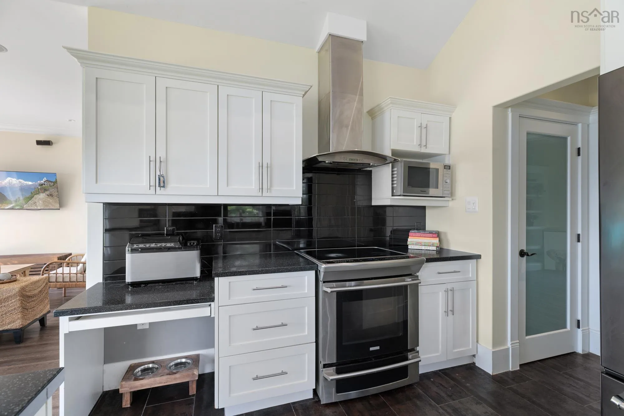 3 Pentz Lake Drive, Mount Uniacke, NS B0N 1Z0, 3 Bedrooms Bedrooms, ,3 BathroomsBathrooms,Residential,For Sale,Pentz Lake,202519028