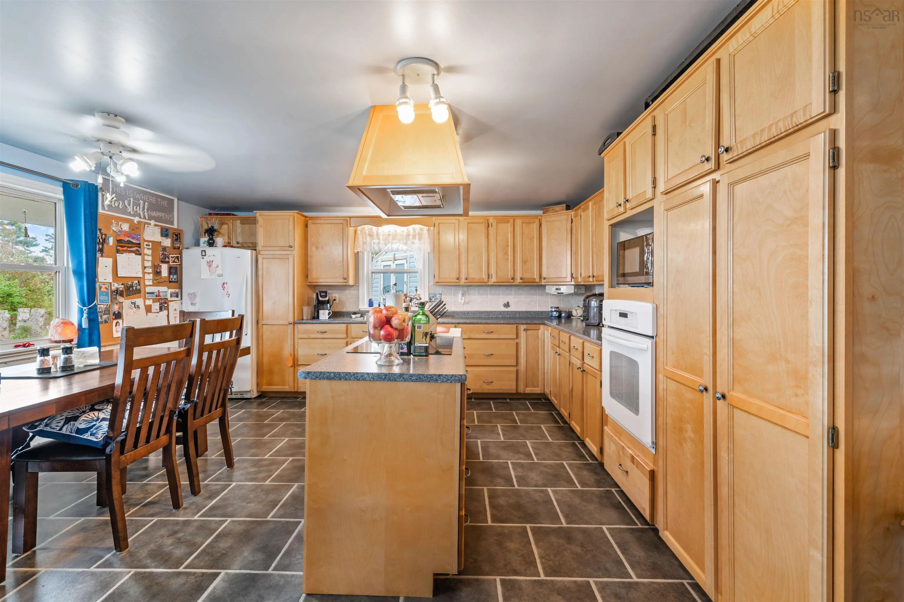 59 West Toney Drive, Seafoam, NS B0K 1N0, 3 Bedrooms Bedrooms, ,3 BathroomsBathrooms,Residential,For Sale,West Toney,202525655