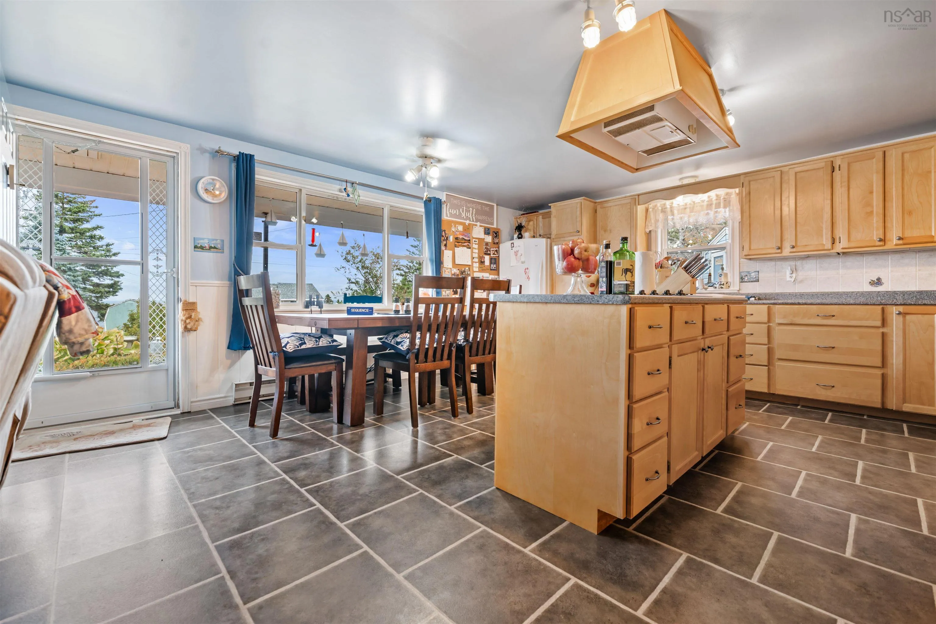 59 West Toney Drive, Seafoam, NS B0K 1N0, 3 Bedrooms Bedrooms, ,3 BathroomsBathrooms,Residential,For Sale,West Toney,202525655