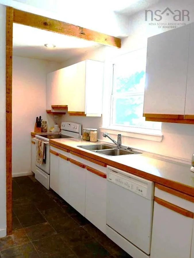 3 Breakwater Lane, Brooklyn, NS B0J 1H0, 5 Bedrooms Bedrooms, ,3 BathroomsBathrooms,Residential,For Sale,Breakwater,202525527