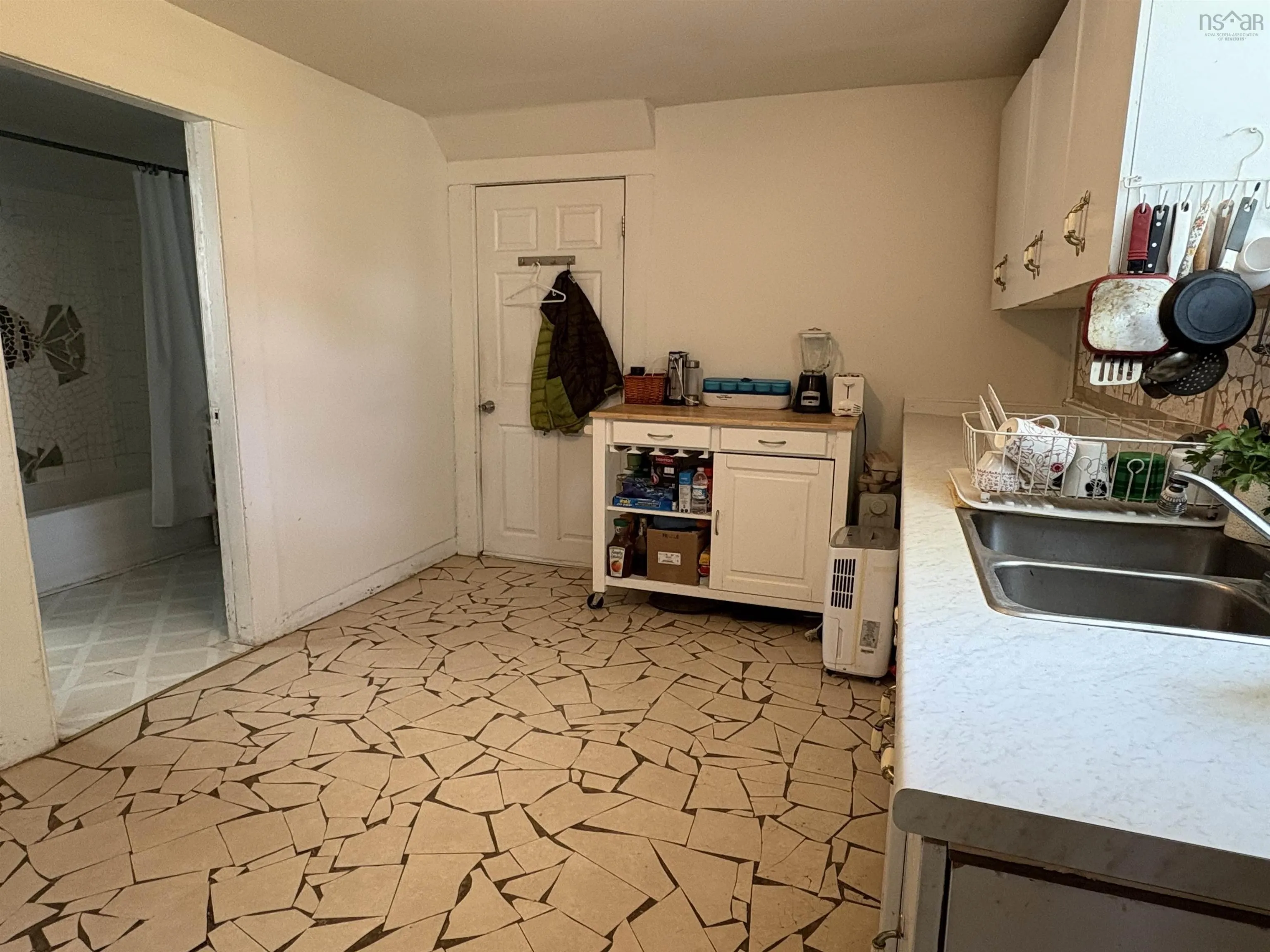236 James Street, New Glasgow, NS B2H 2Z1, 3 Bedrooms Bedrooms, ,2 BathroomsBathrooms,Residential,For Sale,James,202517629