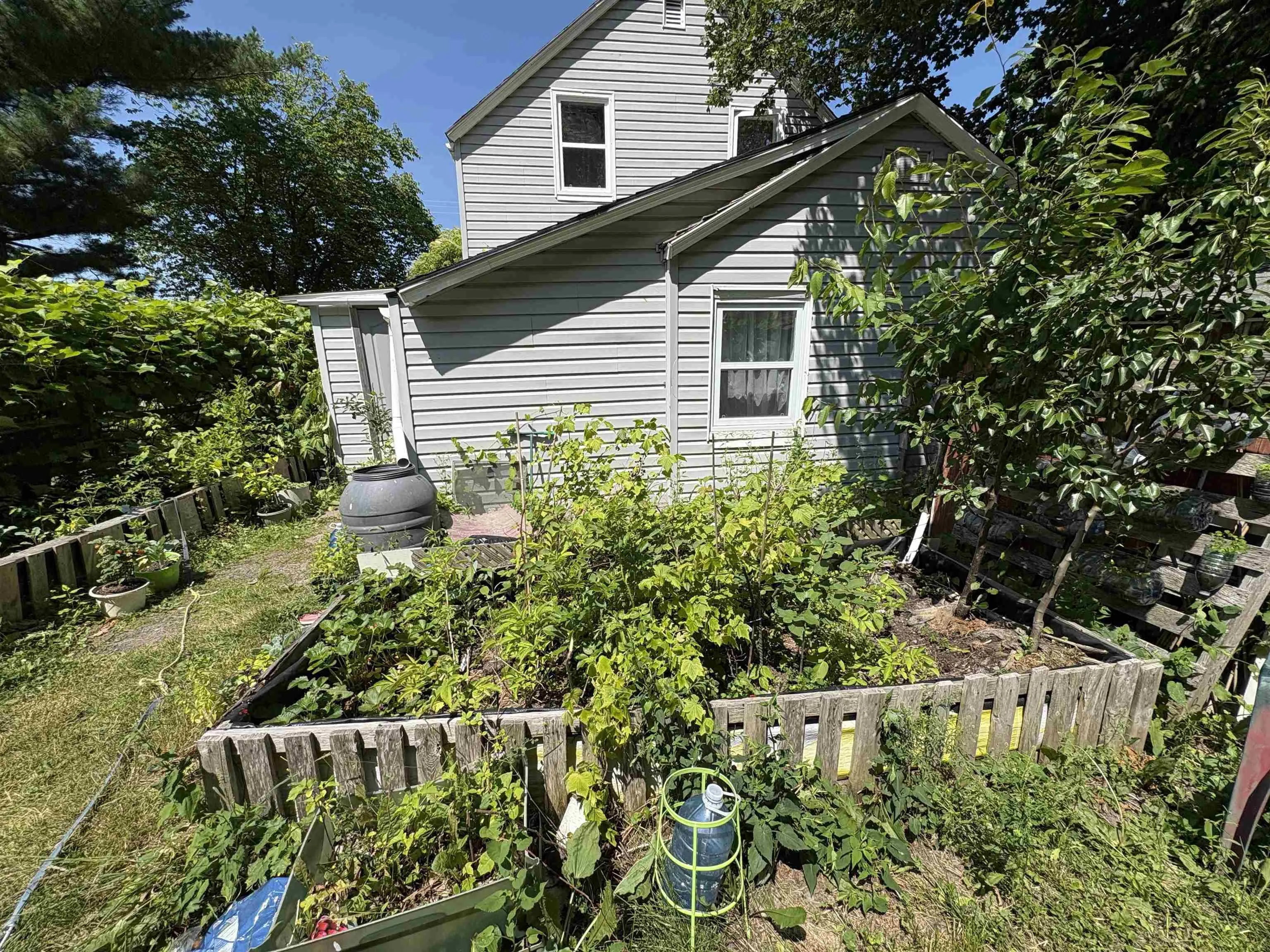 236 James Street, New Glasgow, NS B2H 2Z1, 3 Bedrooms Bedrooms, ,2 BathroomsBathrooms,Residential,For Sale,James,202517629