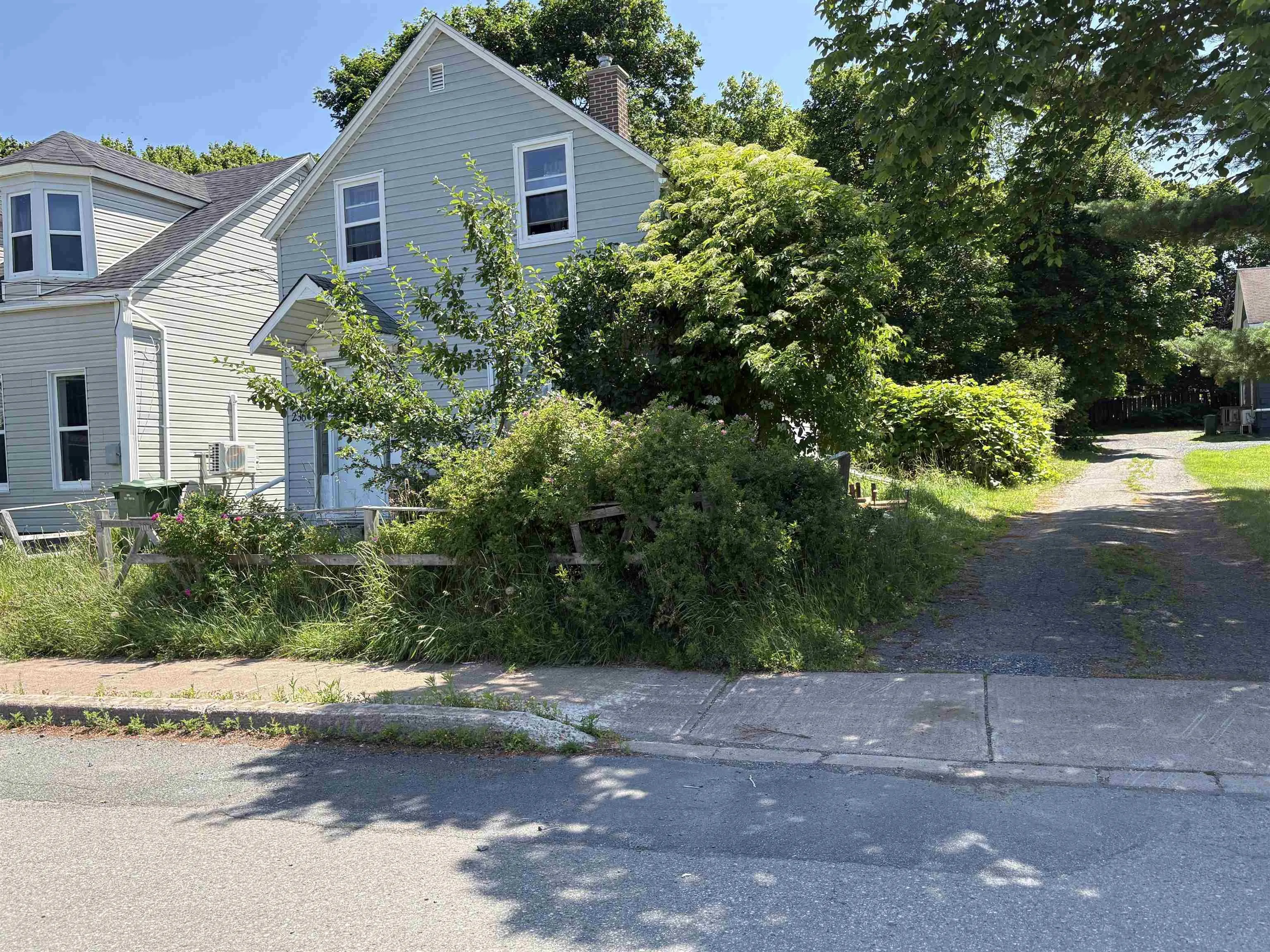 236 James Street, New Glasgow, NS B2H 2Z1, 3 Bedrooms Bedrooms, ,2 BathroomsBathrooms,Residential,For Sale,James,202517629