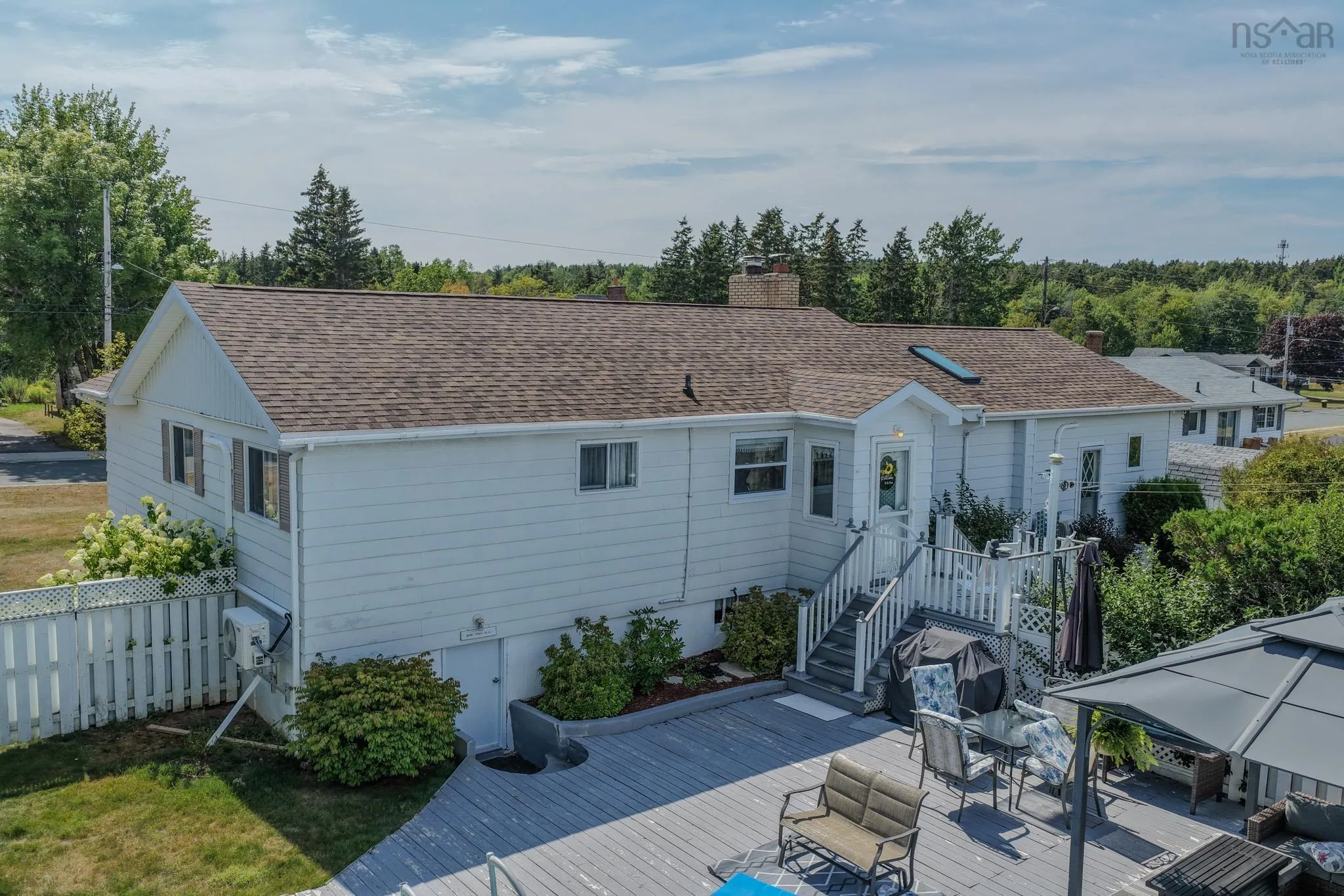 35 Campbell Street, North Sydney, NS B2A 2C6, 2 Bedrooms Bedrooms, ,2 BathroomsBathrooms,Residential,For Sale,Campbell,202521880