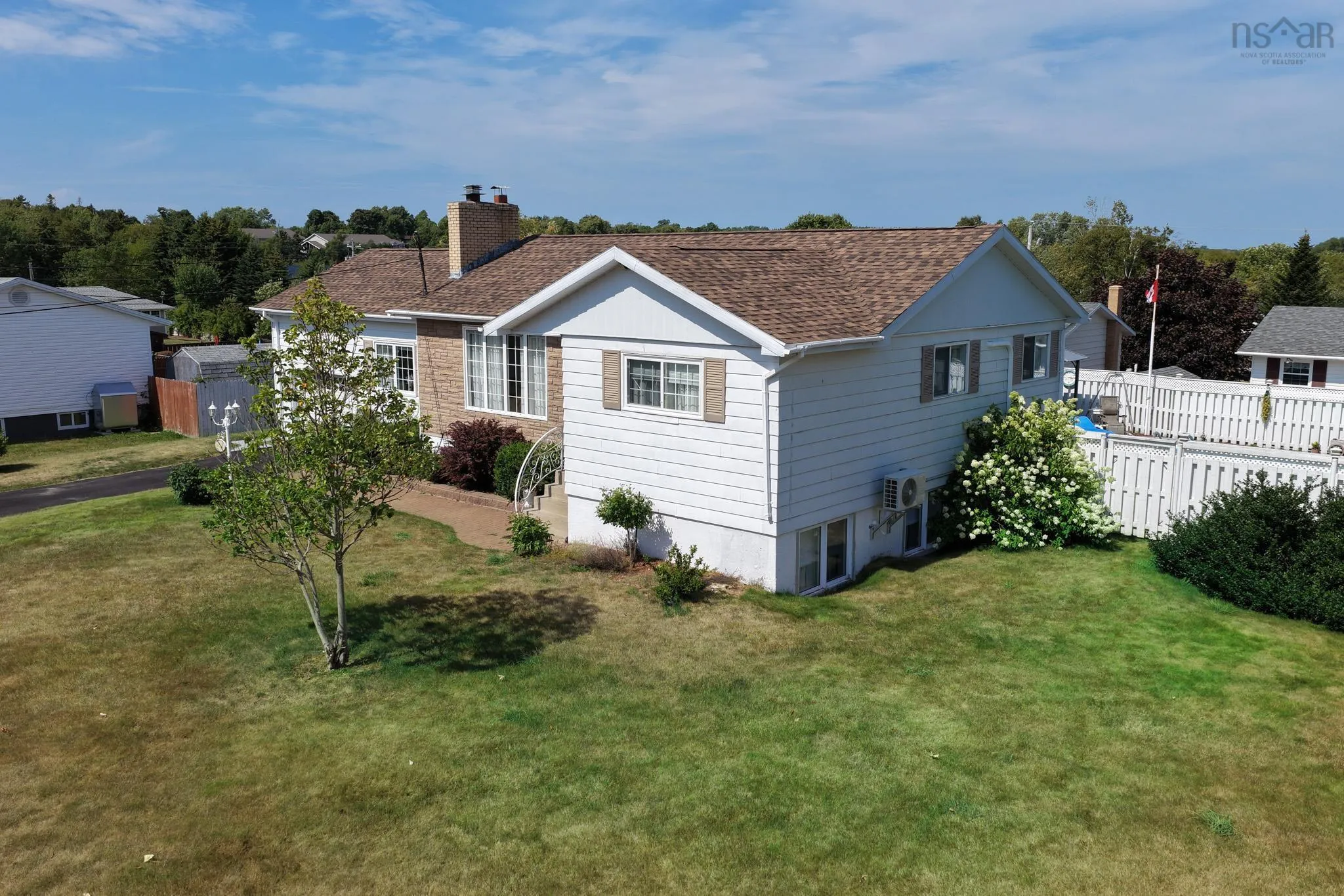 35 Campbell Street, North Sydney, NS B2A 2C6, 2 Bedrooms Bedrooms, ,2 BathroomsBathrooms,Residential,For Sale,Campbell,202521880