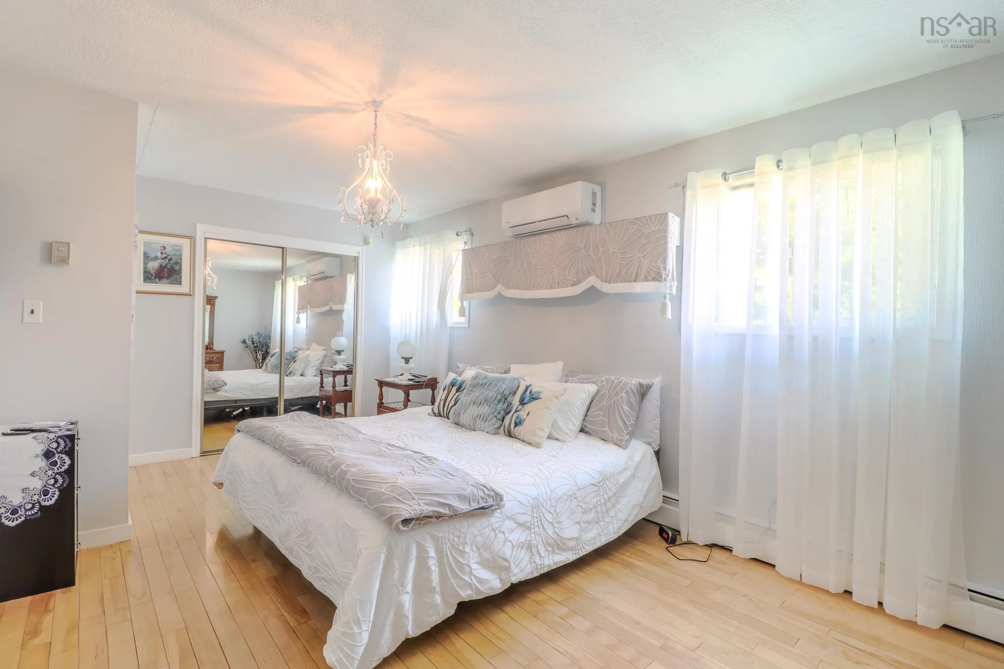 35 Campbell Street, North Sydney, NS B2A 2C6, 2 Bedrooms Bedrooms, ,2 BathroomsBathrooms,Residential,For Sale,Campbell,202521880