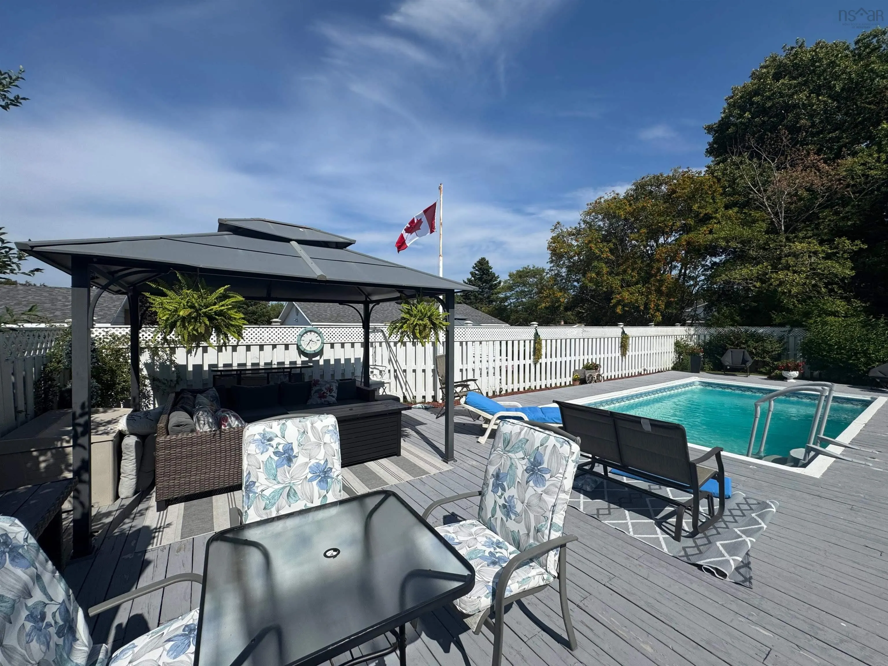 35 Campbell Street, North Sydney, NS B2A 2C6, 2 Bedrooms Bedrooms, ,2 BathroomsBathrooms,Residential,For Sale,Campbell,202521880