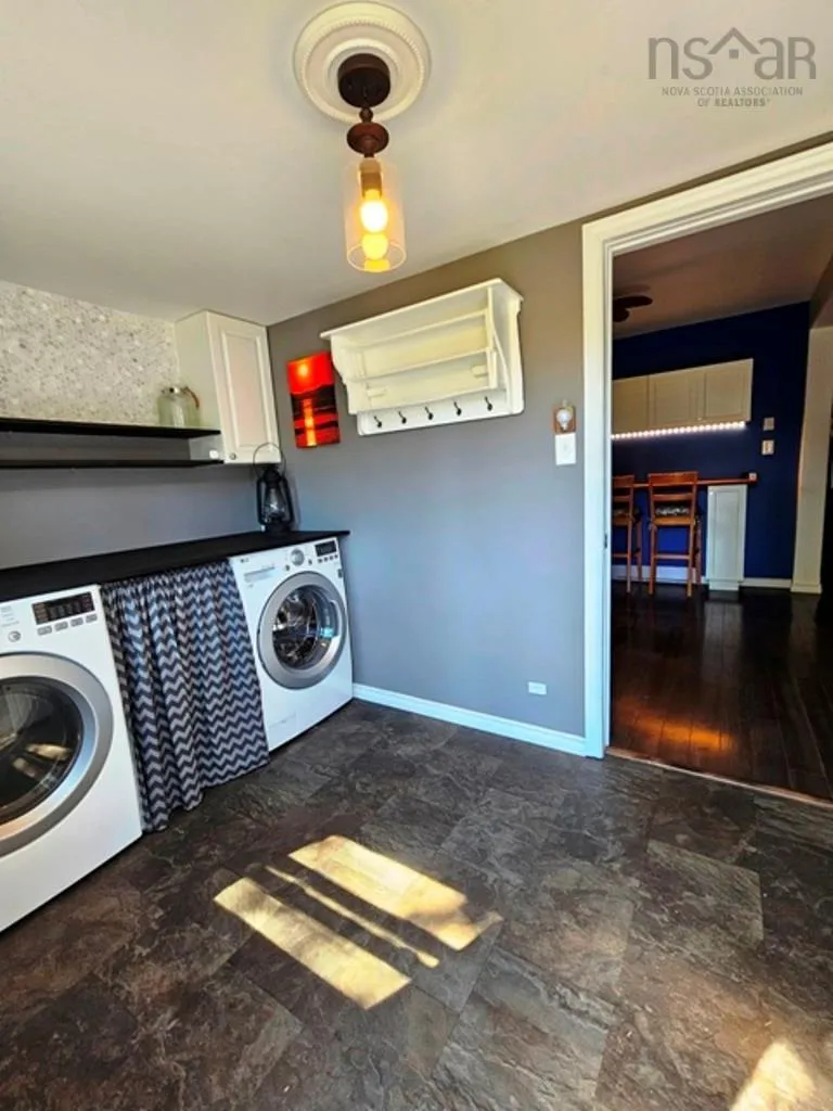 366 Whitney Avenue, Sydney, NS B1P 5A7, 2 Bedrooms Bedrooms, ,1 BathroomBathrooms,Residential,For Sale,Whitney,202521660