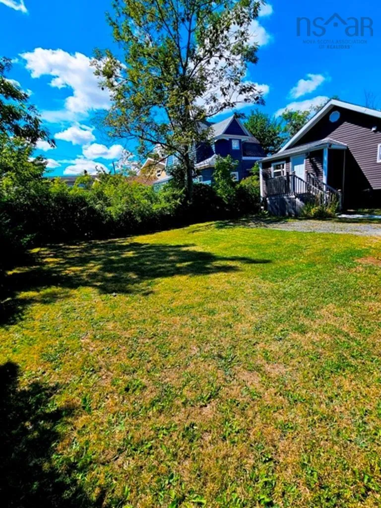 366 Whitney Avenue, Sydney, NS B1P 5A7, 2 Bedrooms Bedrooms, ,1 BathroomBathrooms,Residential,For Sale,Whitney,202521660