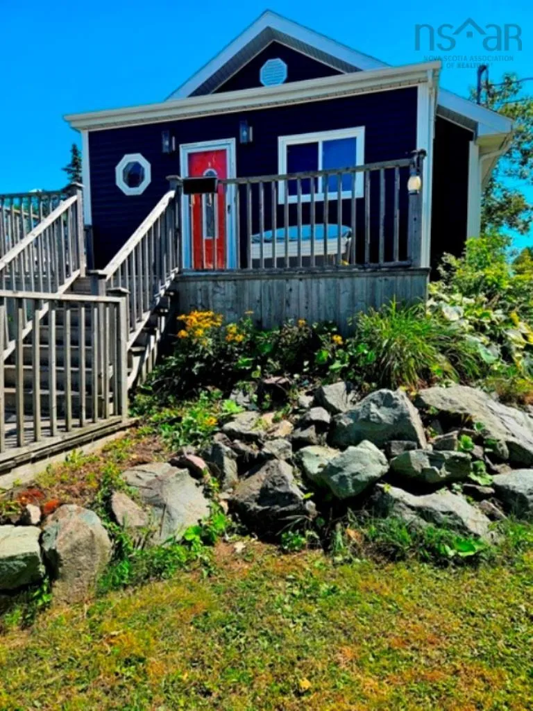 366 Whitney Avenue, Sydney, NS B1P 5A7, 2 Bedrooms Bedrooms, ,1 BathroomBathrooms,Residential,For Sale,Whitney,202521660