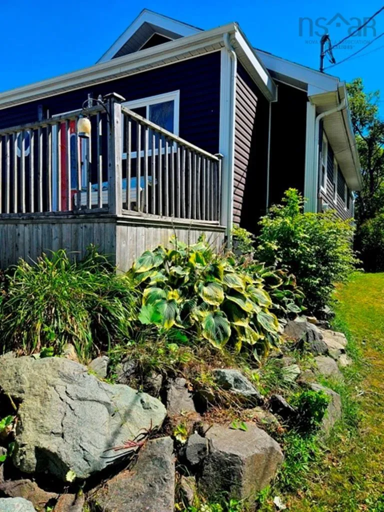 366 Whitney Avenue, Sydney, NS B1P 5A7, 2 Bedrooms Bedrooms, ,1 BathroomBathrooms,Residential,For Sale,Whitney,202521660