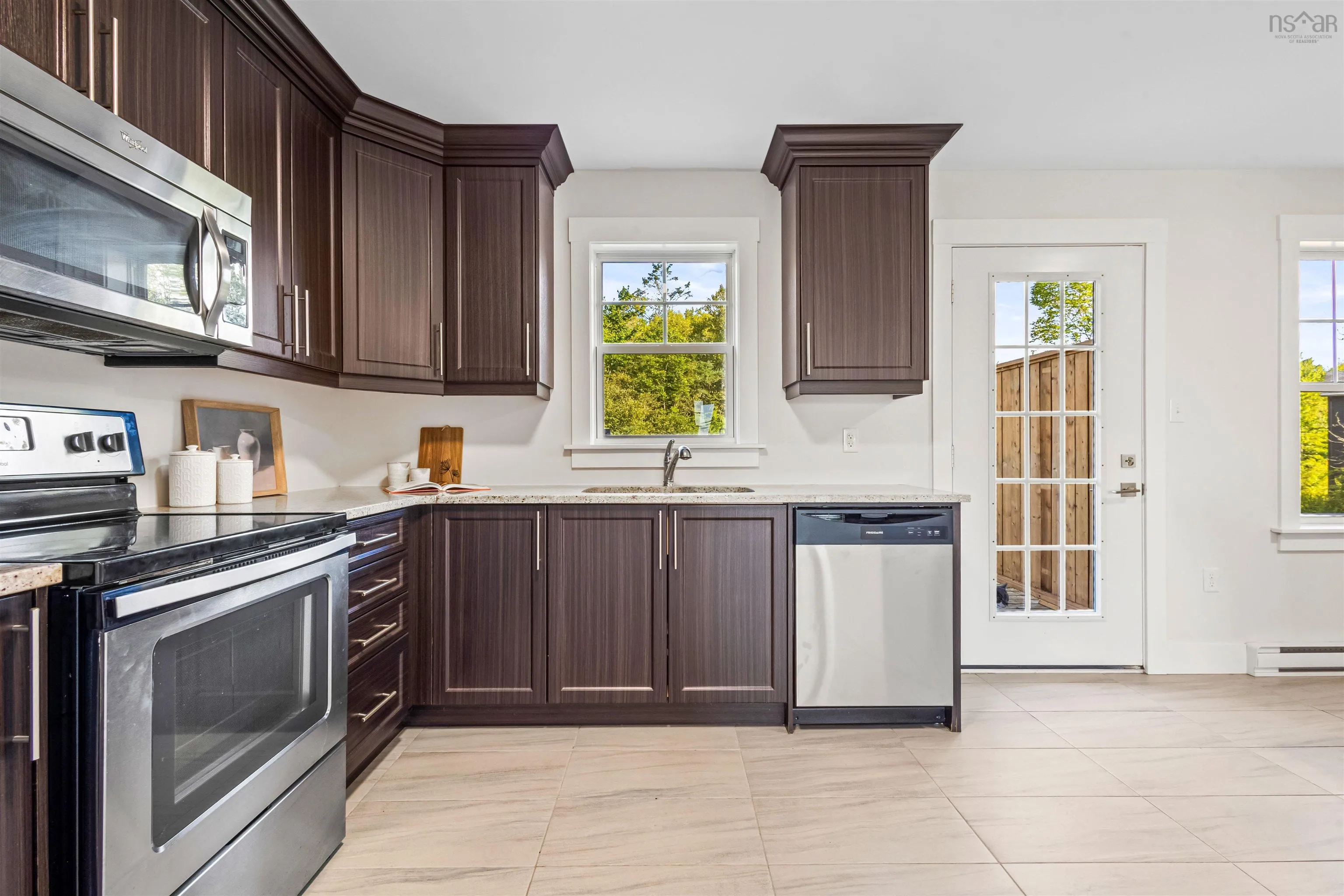 29 Fescue Court, Middle Sackville, NS B4E 0L7, 3 Bedrooms Bedrooms, ,4 BathroomsBathrooms,Residential,For Sale,Fescue,202520085