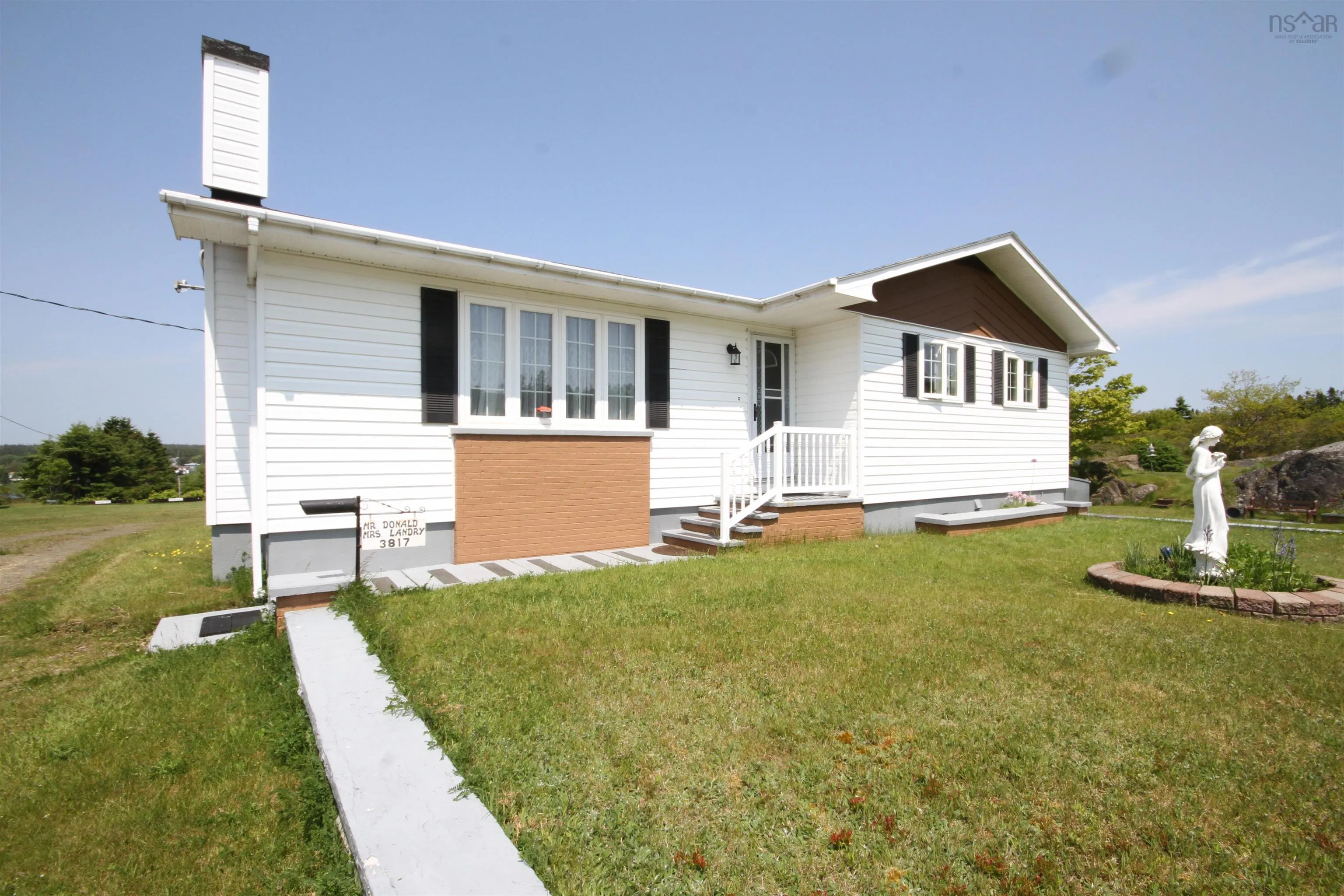 3817 Highway 206, Petit-de-grat, NS B0E 2L0, 3 Bedrooms Bedrooms, ,2 BathroomsBathrooms,Residential,For Sale,Highway 206,202515345