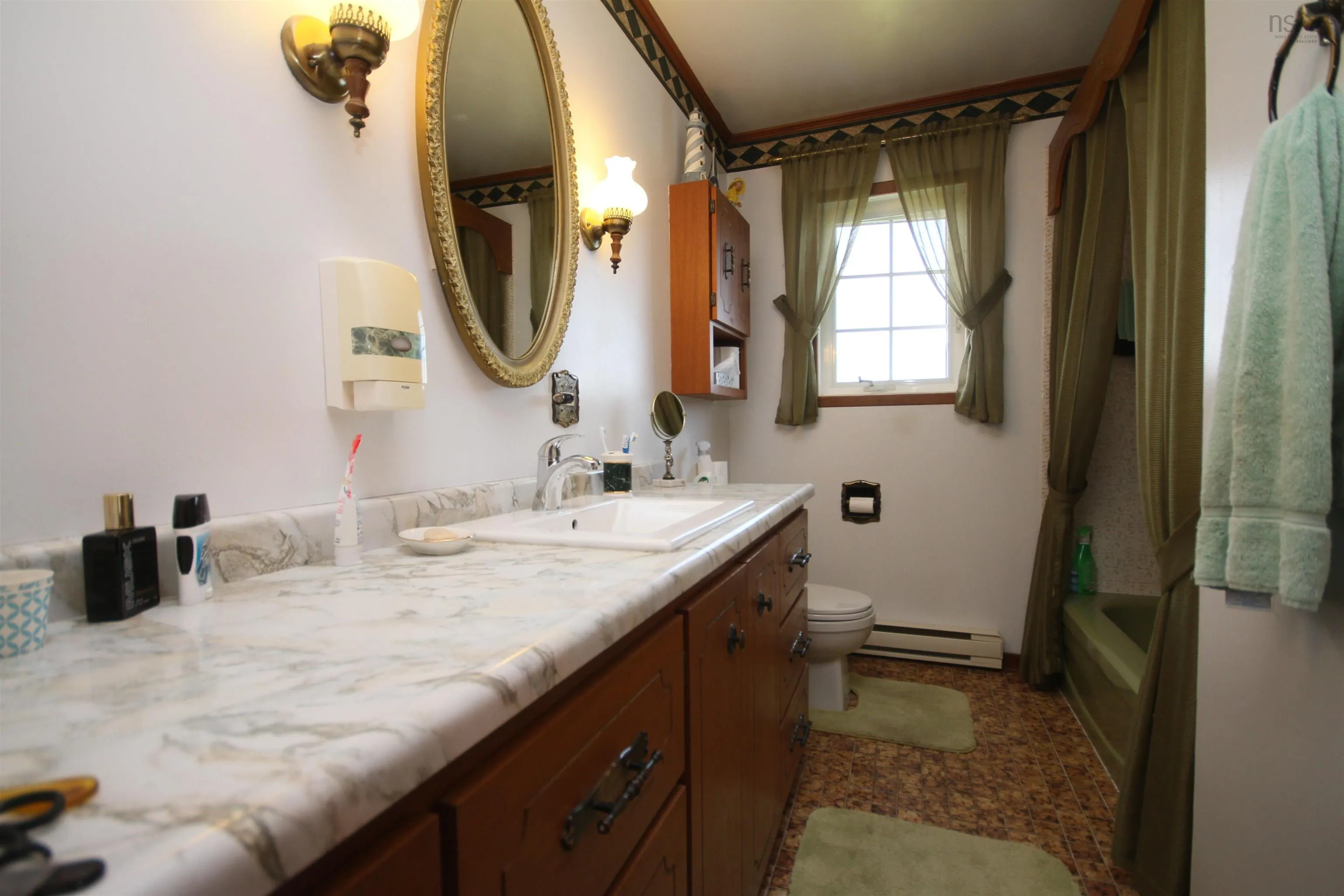 3817 Highway 206, Petit-de-grat, NS B0E 2L0, 3 Bedrooms Bedrooms, ,2 BathroomsBathrooms,Residential,For Sale,Highway 206,202515345