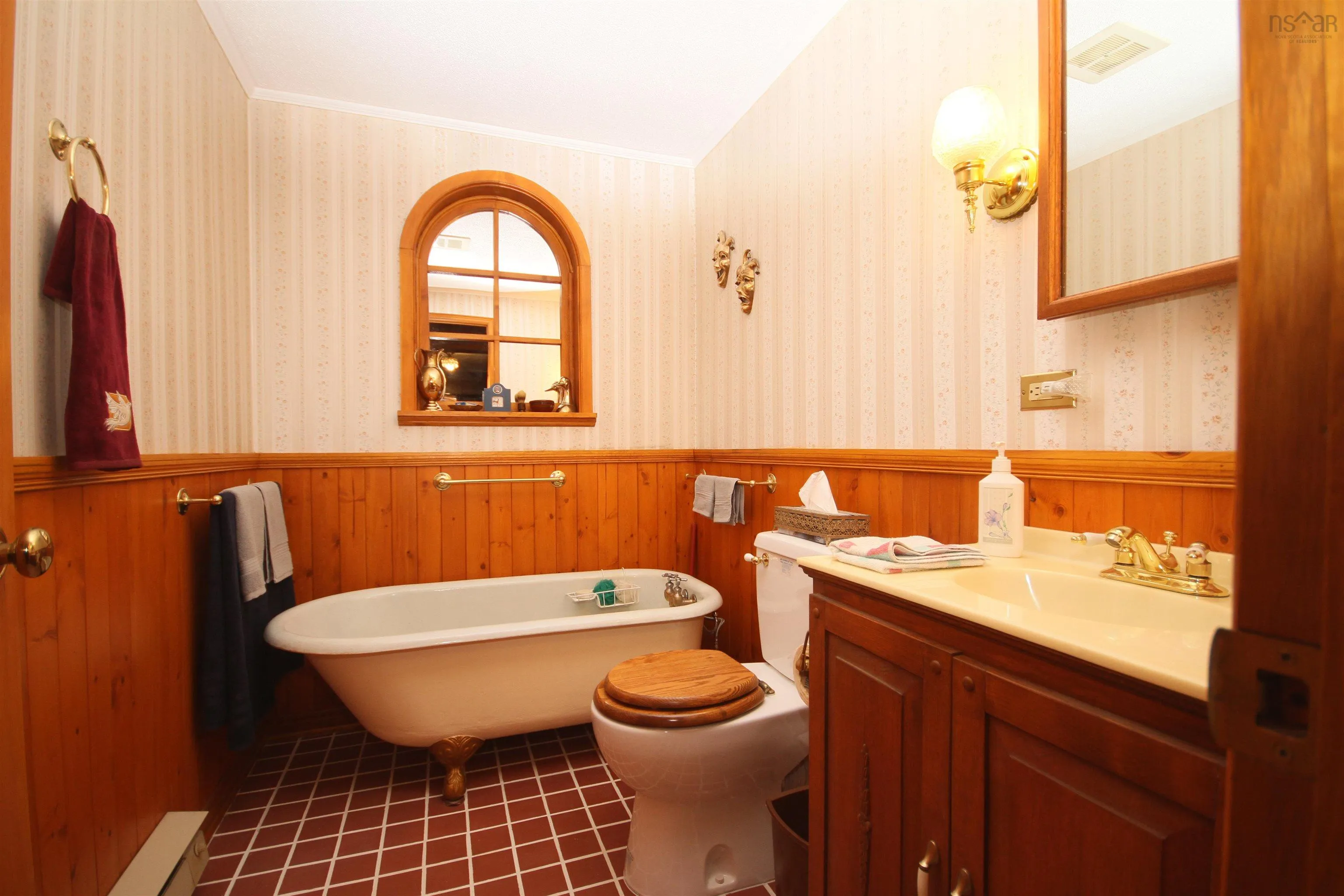 3817 Highway 206, Petit-de-grat, NS B0E 2L0, 3 Bedrooms Bedrooms, ,2 BathroomsBathrooms,Residential,For Sale,Highway 206,202515345