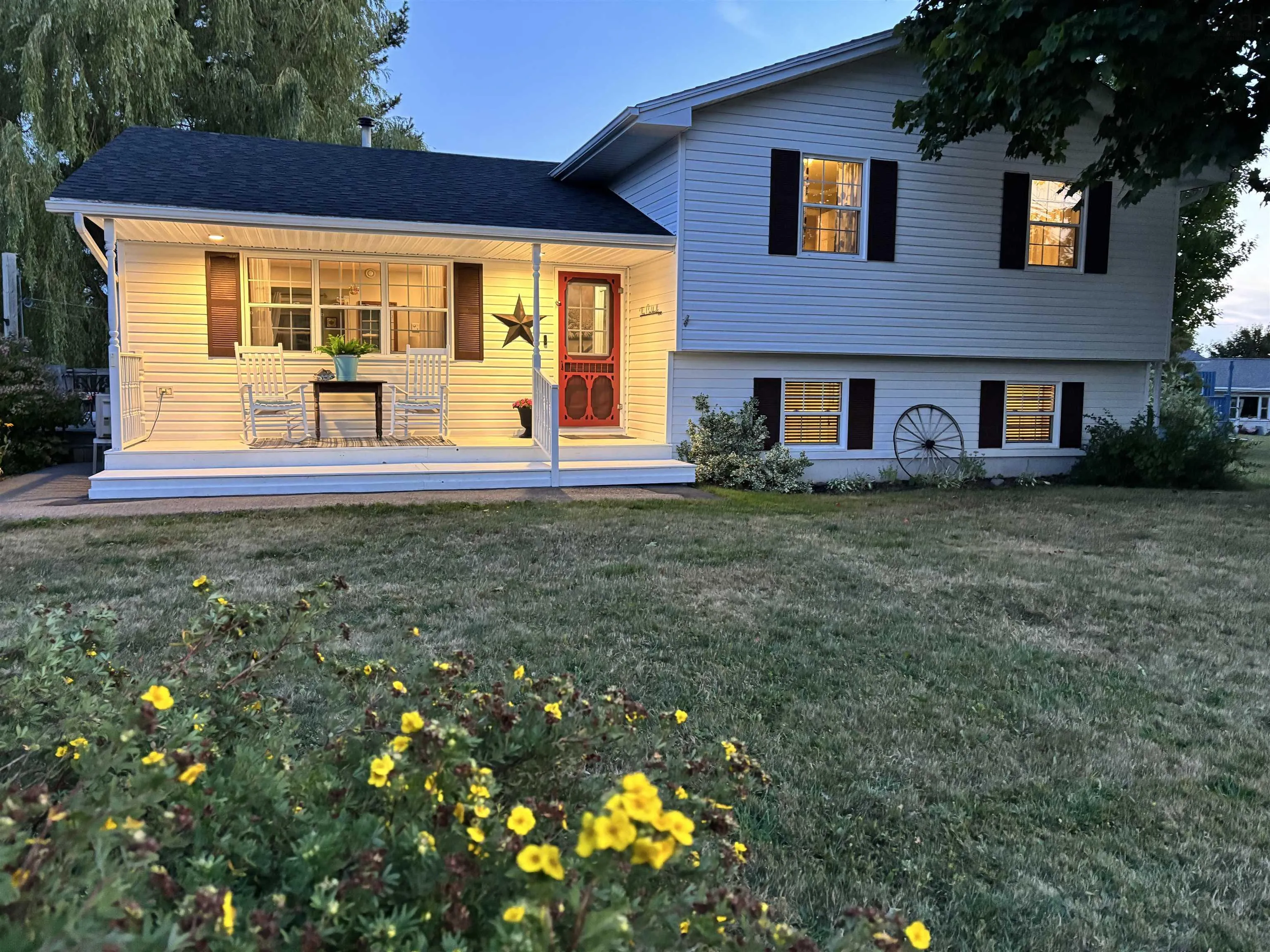 315 Falmouth Back Road, Falmouth, NS B0P 1P0, 4 Bedrooms Bedrooms, ,3 BathroomsBathrooms,Residential,For Sale,Falmouth Back,202522504