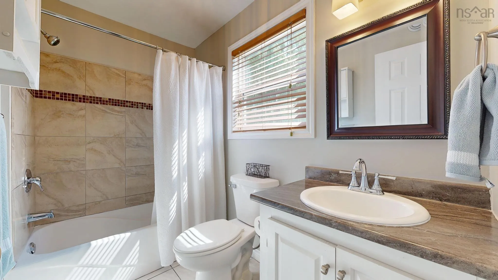 315 Falmouth Back Road, Falmouth, NS B0P 1P0, 4 Bedrooms Bedrooms, ,3 BathroomsBathrooms,Residential,For Sale,Falmouth Back,202522504