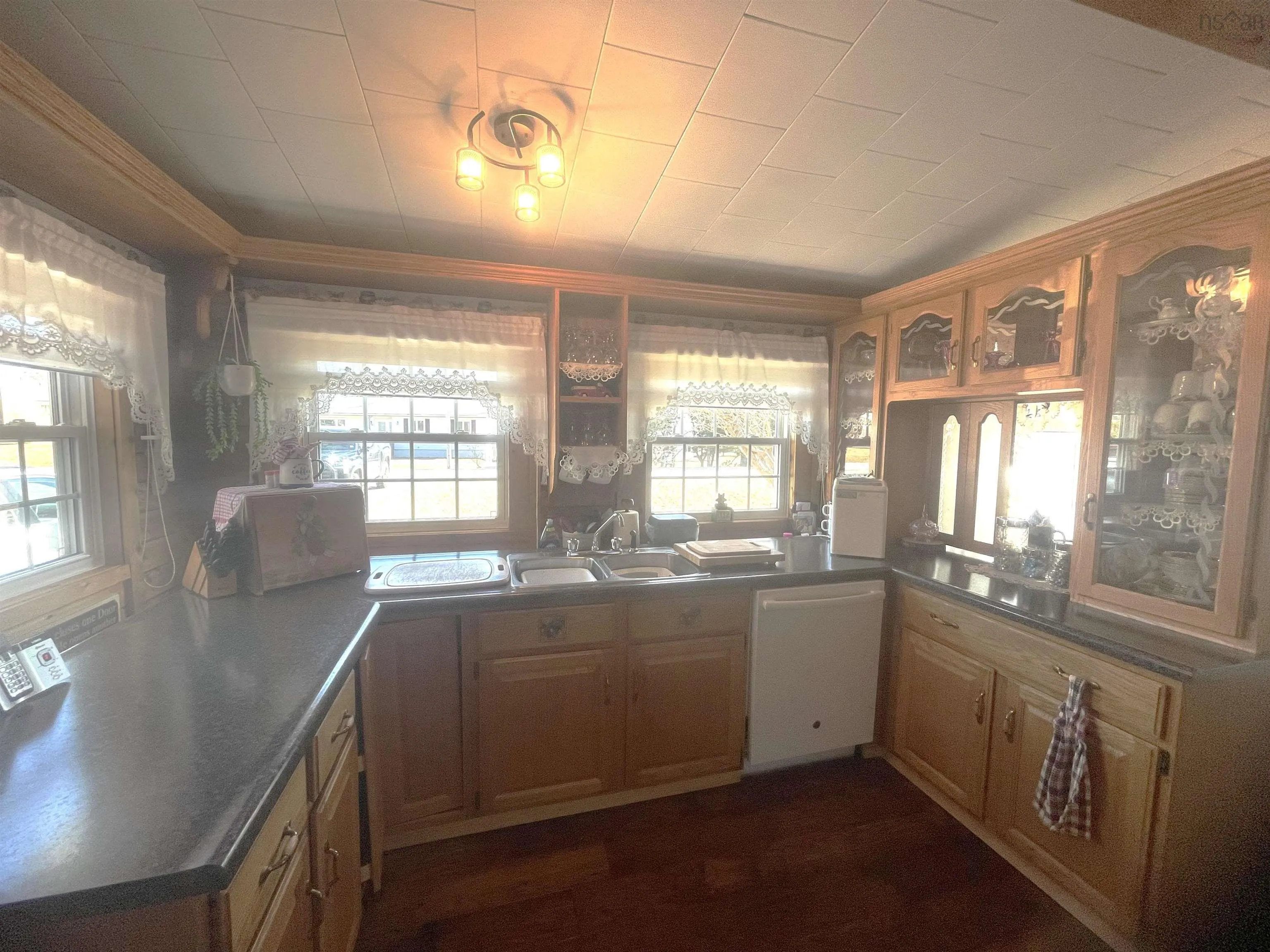 11 Island View Drive, Brass Hill, NS B0W 1G0, 3 Bedrooms Bedrooms, ,1 BathroomBathrooms,Residential,For Sale,Island View,202505323