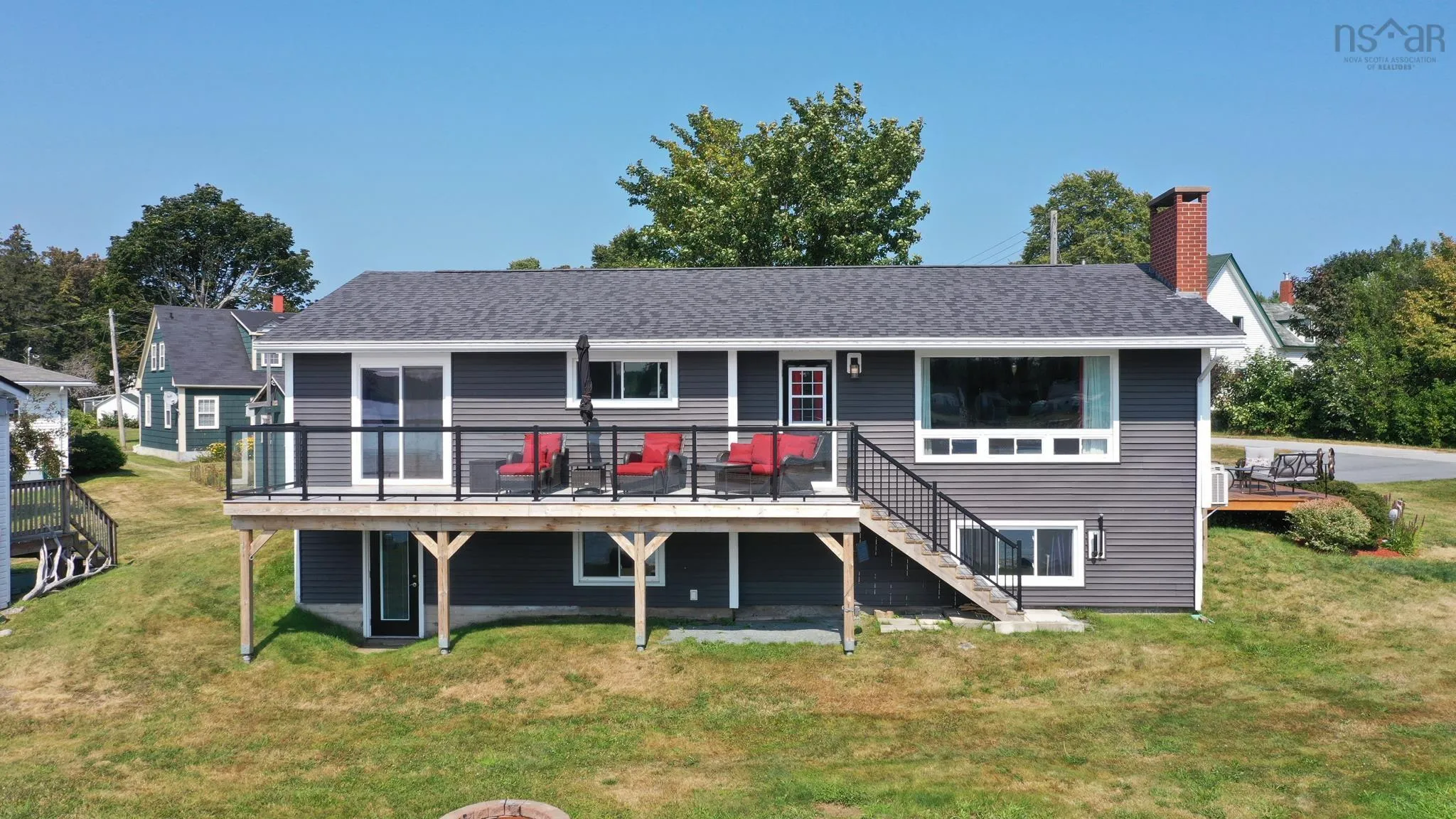 31 Medway Street, Port Medway, NS B0J 2T0, 3 Bedrooms Bedrooms, ,2 BathroomsBathrooms,Residential,For Sale,Medway,202520716