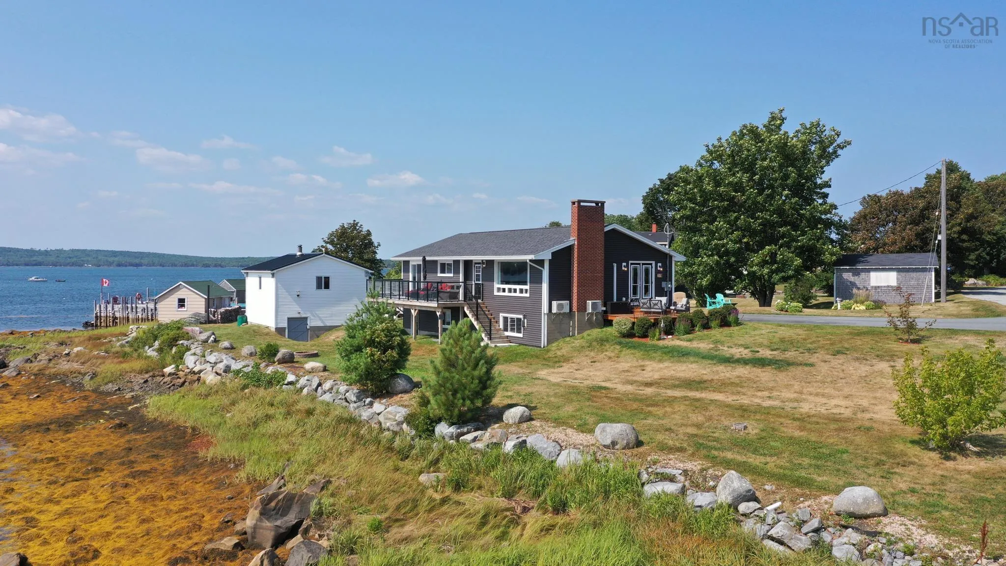 31 Medway Street, Port Medway, NS B0J 2T0, 3 Bedrooms Bedrooms, ,2 BathroomsBathrooms,Residential,For Sale,Medway,202520716
